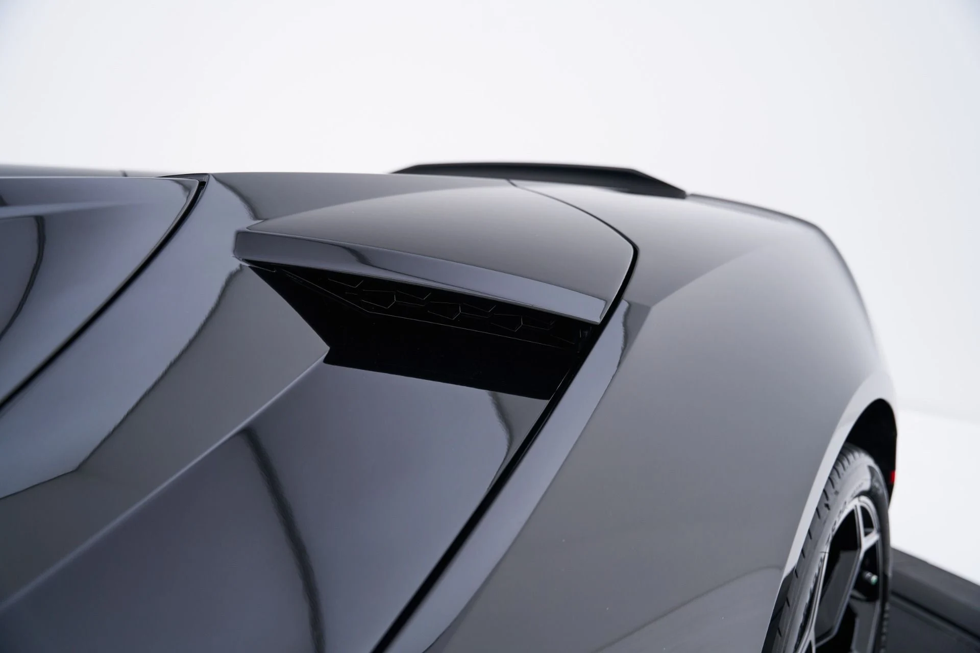 mph032_3523321389_Used_2024_Lamborghini_Huracan_1793135569_17461d8ddd
