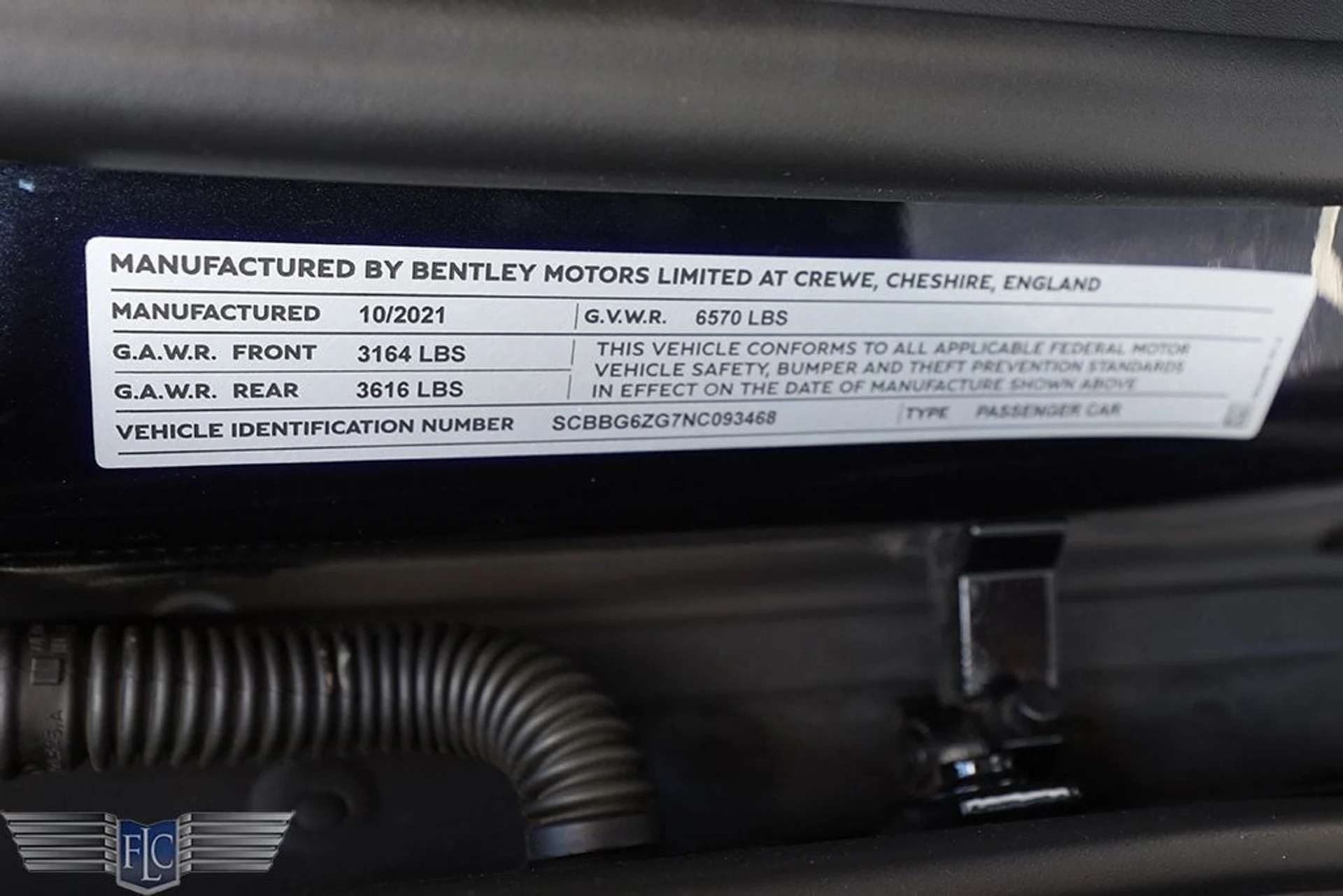 mph032_3525670724_used_2022_bentley_flying_spur_mullinerv8sedan_6305_22929315_33_1024_cd94801b0b