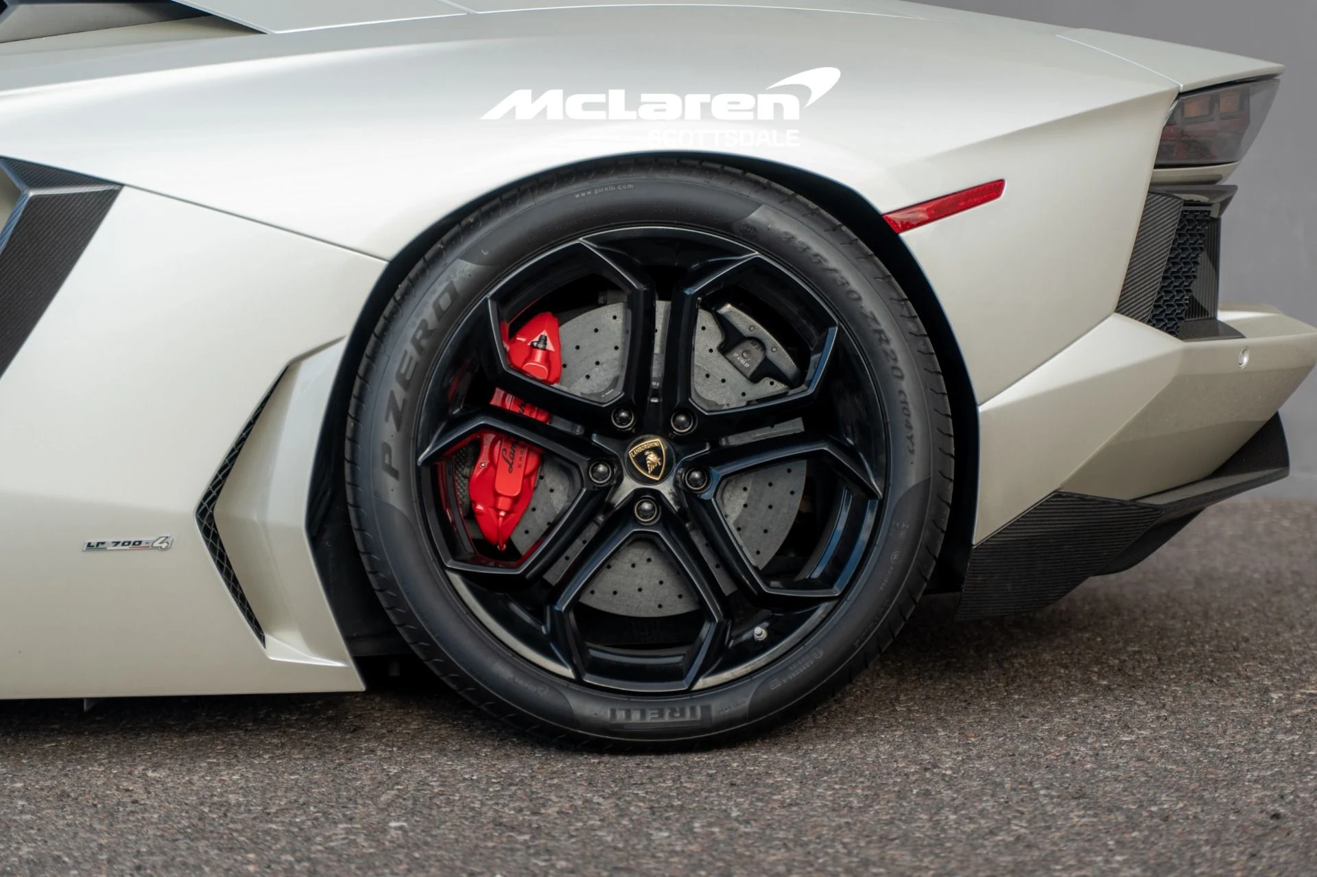 mph032_3530812496_Used_2015_LAMBORGHINI_AVENTADOR_LP_700_4_1771652889_a9ce259a37