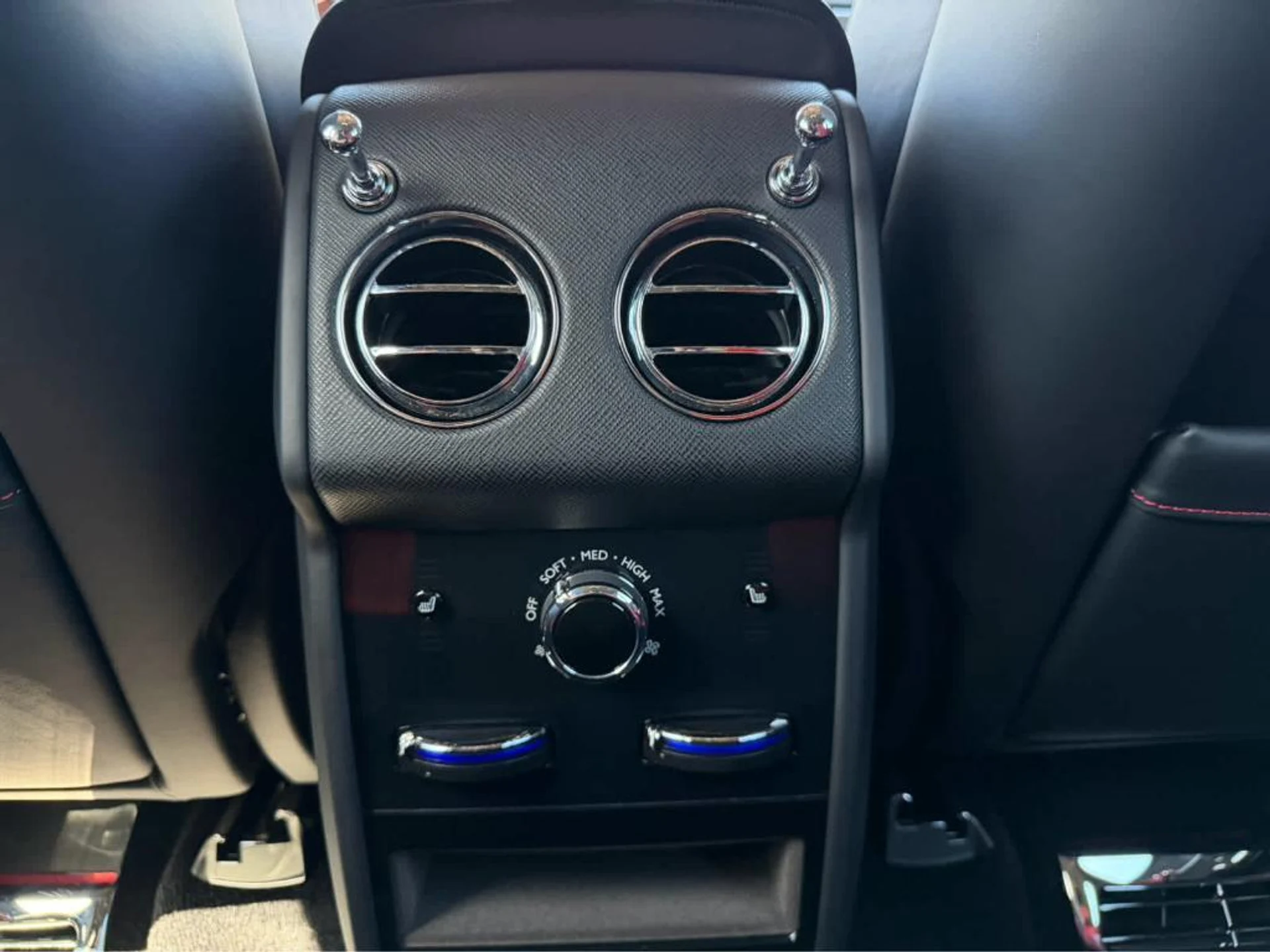 mph032_3537651477_P5jt_X6_T_Ah_p_L_Kml_Y_Vl_Iv_L_Le_L_9_Q_7473e68a19