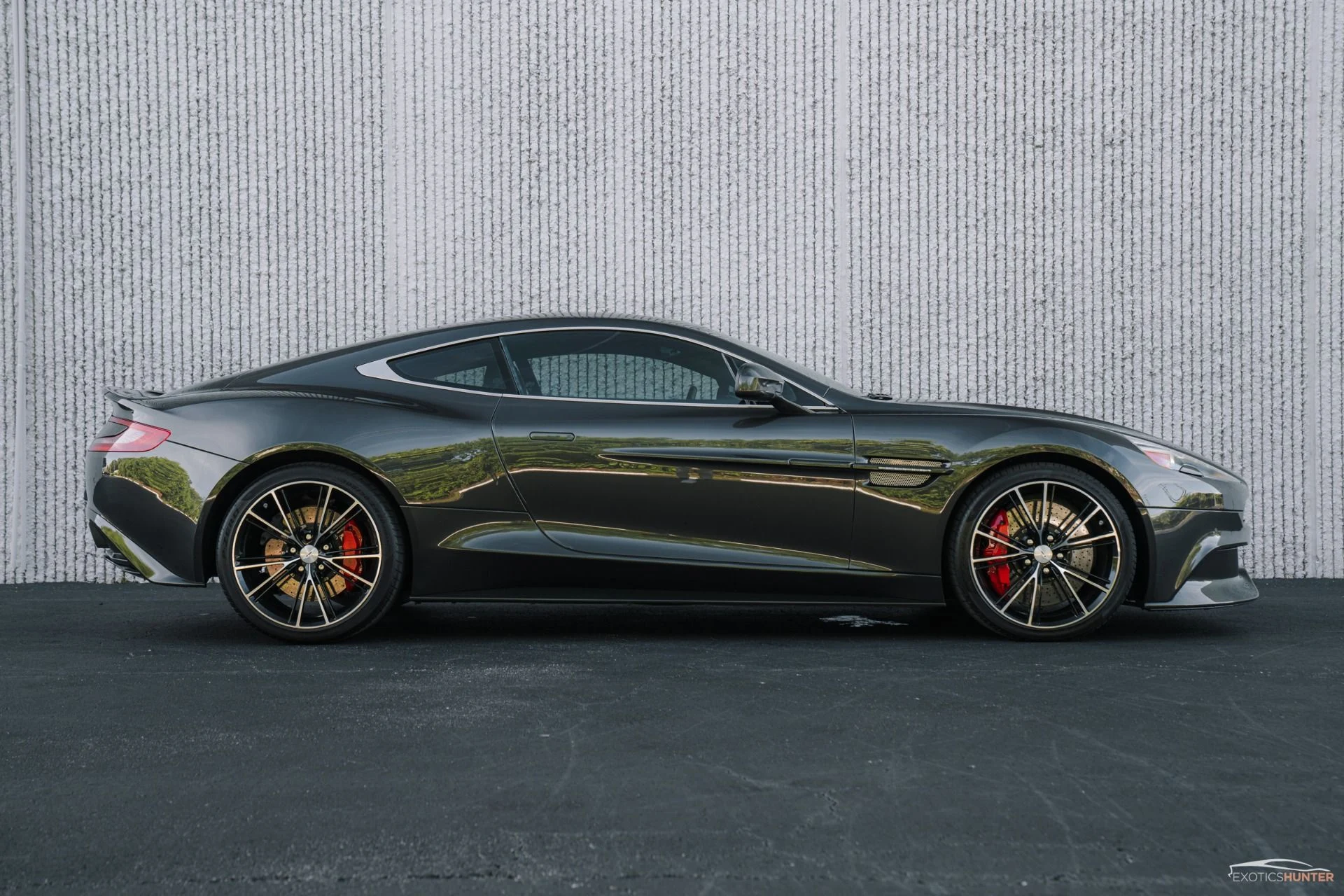 mph032_3540872630_Used_2014_Aston_Martin_Vanquish_Carbon_Everything_1754011485_a050875c70