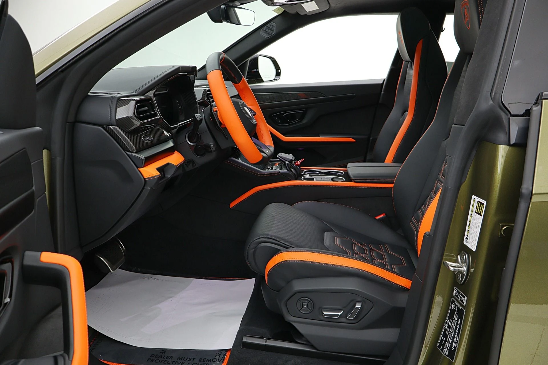 mph032_3542241957_Used_2026_Lamborghini_Urus_SE_a5dbf5b7f2