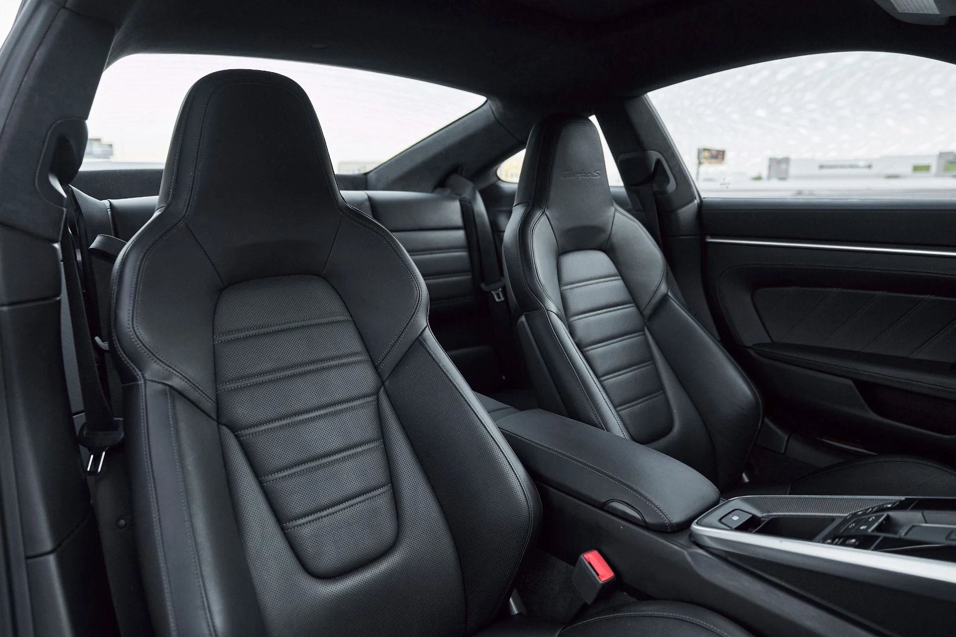 mph032_3549609907_Used_2021_Porsche_911_Turbo_S_1769305681_ceb38f4b53