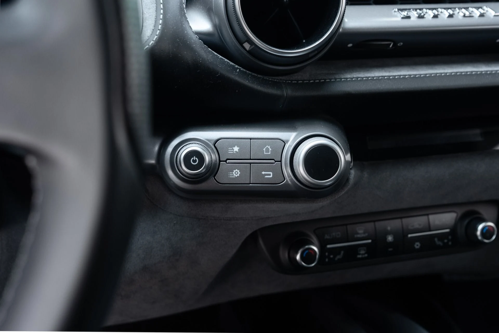 mph032_3554254471_Used_2018_Ferrari_812_Superfast_1770943869_e388c0f30d