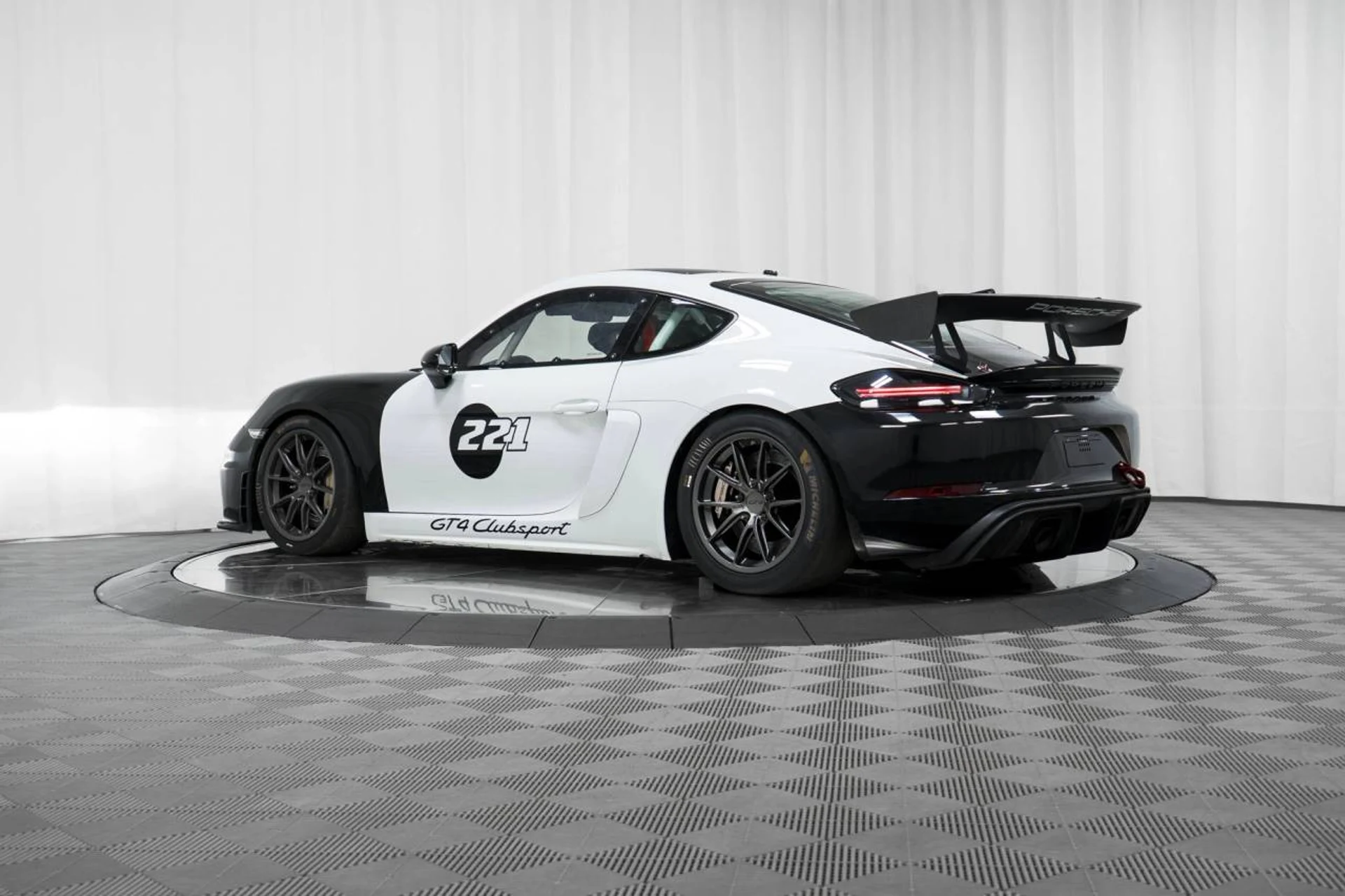 mph032_3566130745_1280_ece7efa053