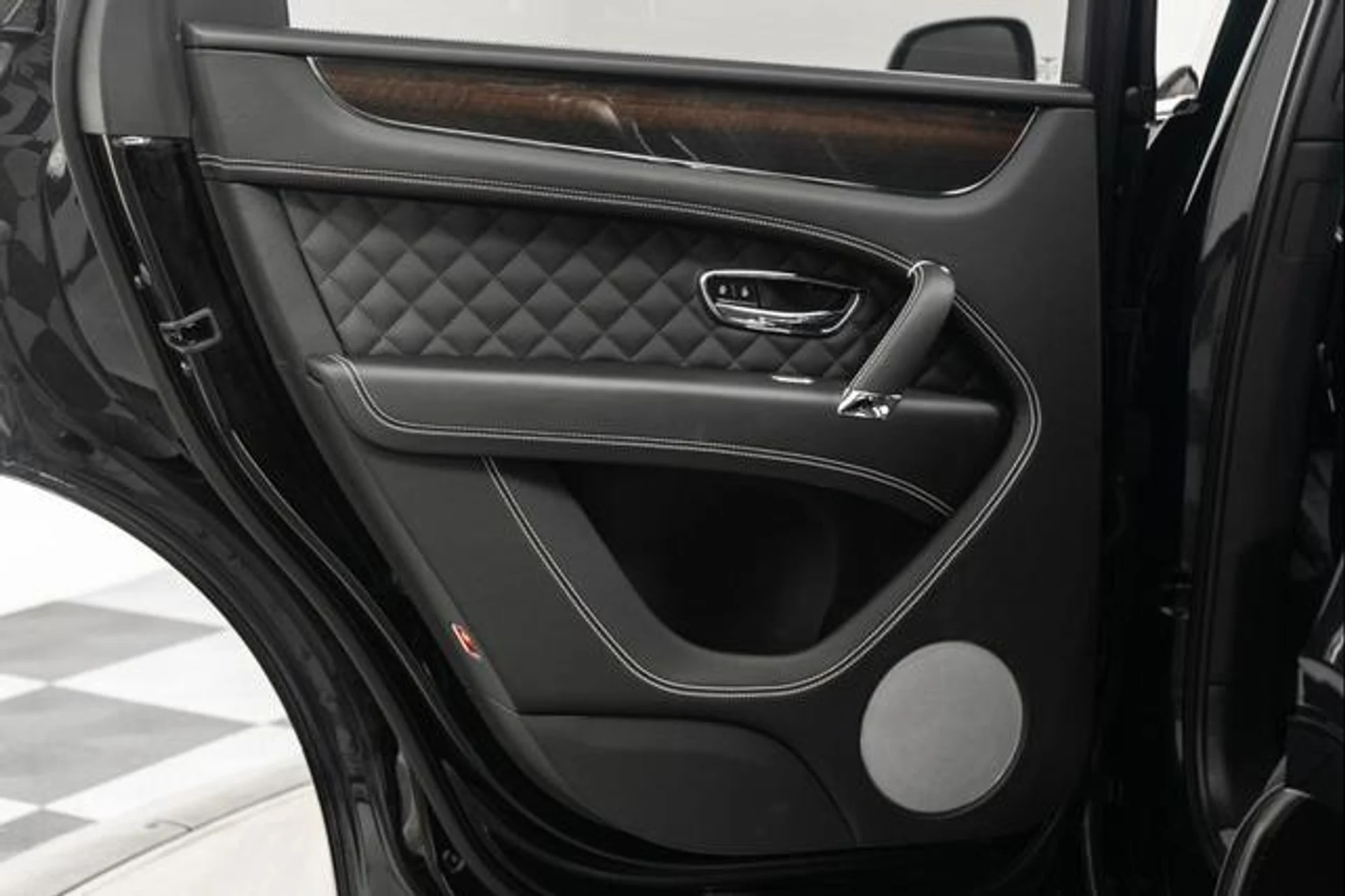 mph032_3581644498_Hc700_ST_1p_I3n_NJ_3x_Nmyf84dv_Au_Y_c72c4acef7