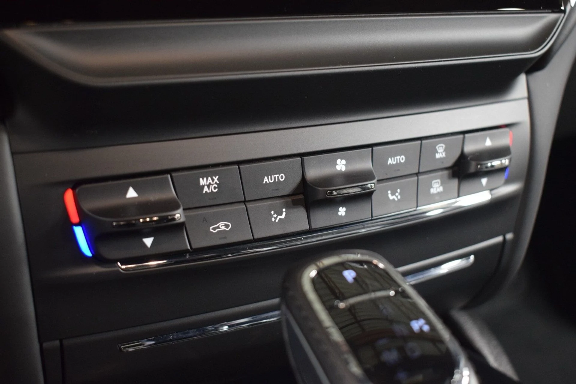 mph032_3581692409_e064ae42e99eaac048a1313acba2a68cx_d60ff8c0e4