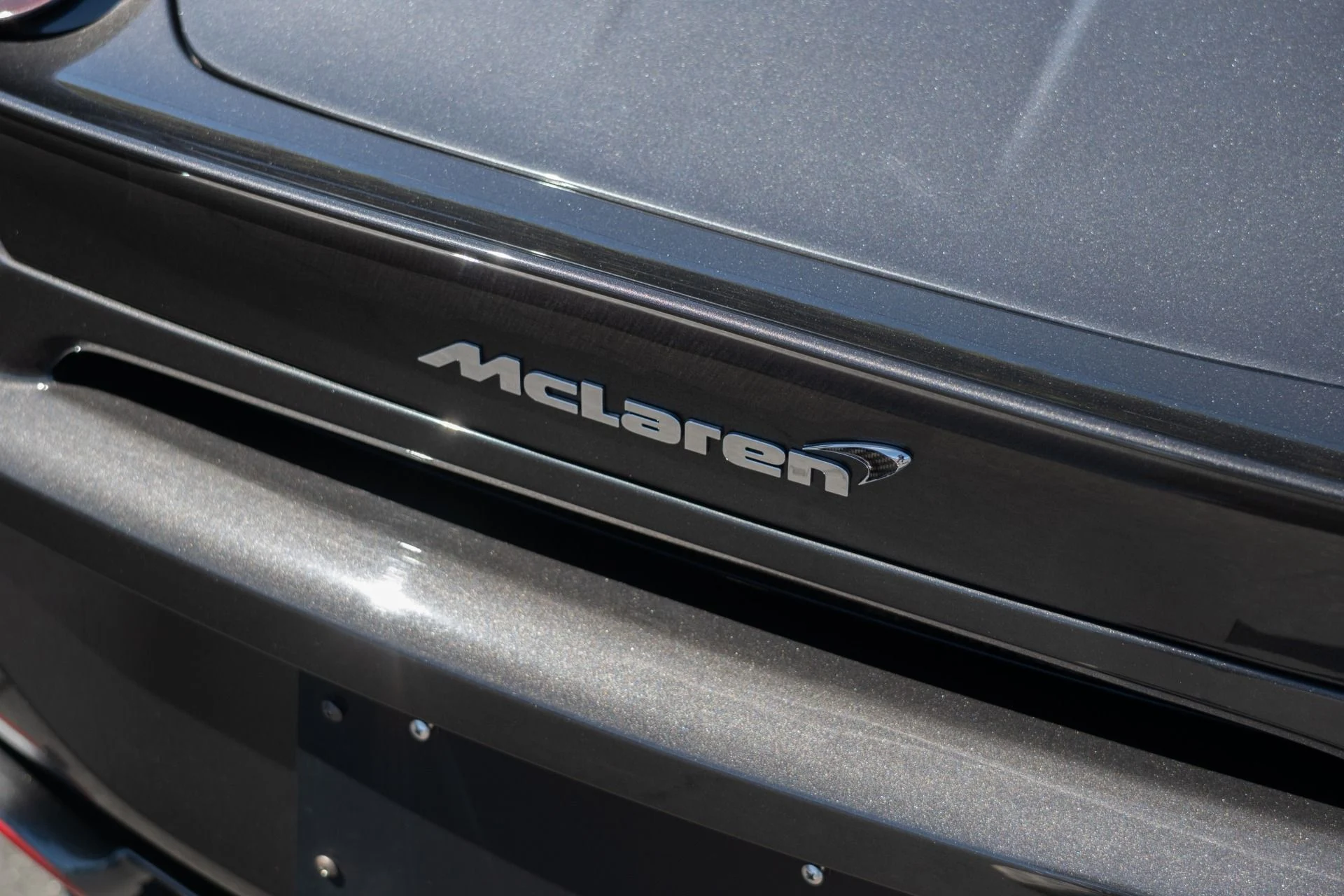 mph032_3588900335_Used_2016_Mc_Laren_570_S_1757091575_5f3151ef95