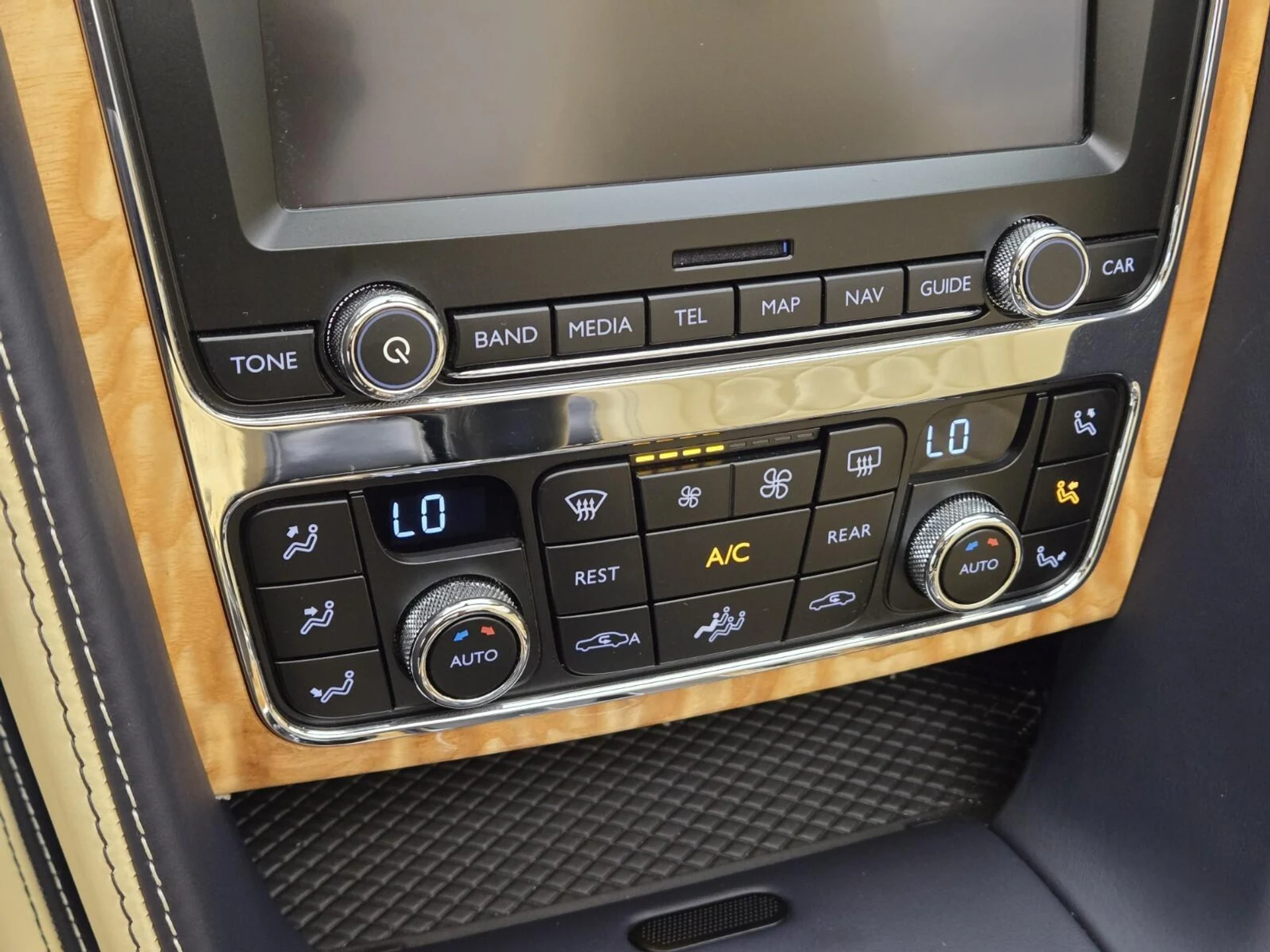 mph032_3594656841_Used_2016_Bentley_Continental_GT_V8_1771052447_6a4ee93b44