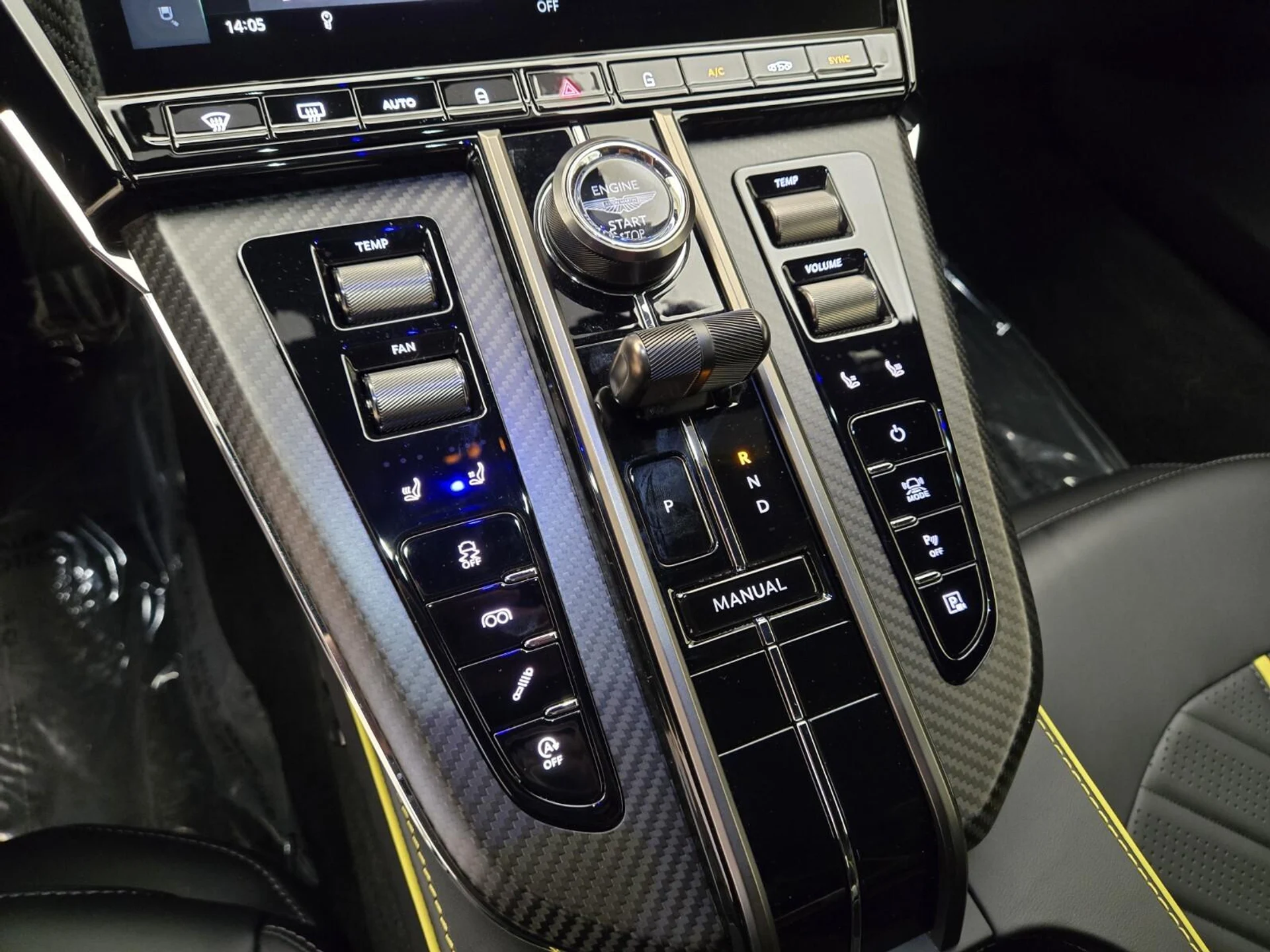 mph032_3601643463_New_2026_Aston_Martin_Vantage_S_1775539089_68bc029c69