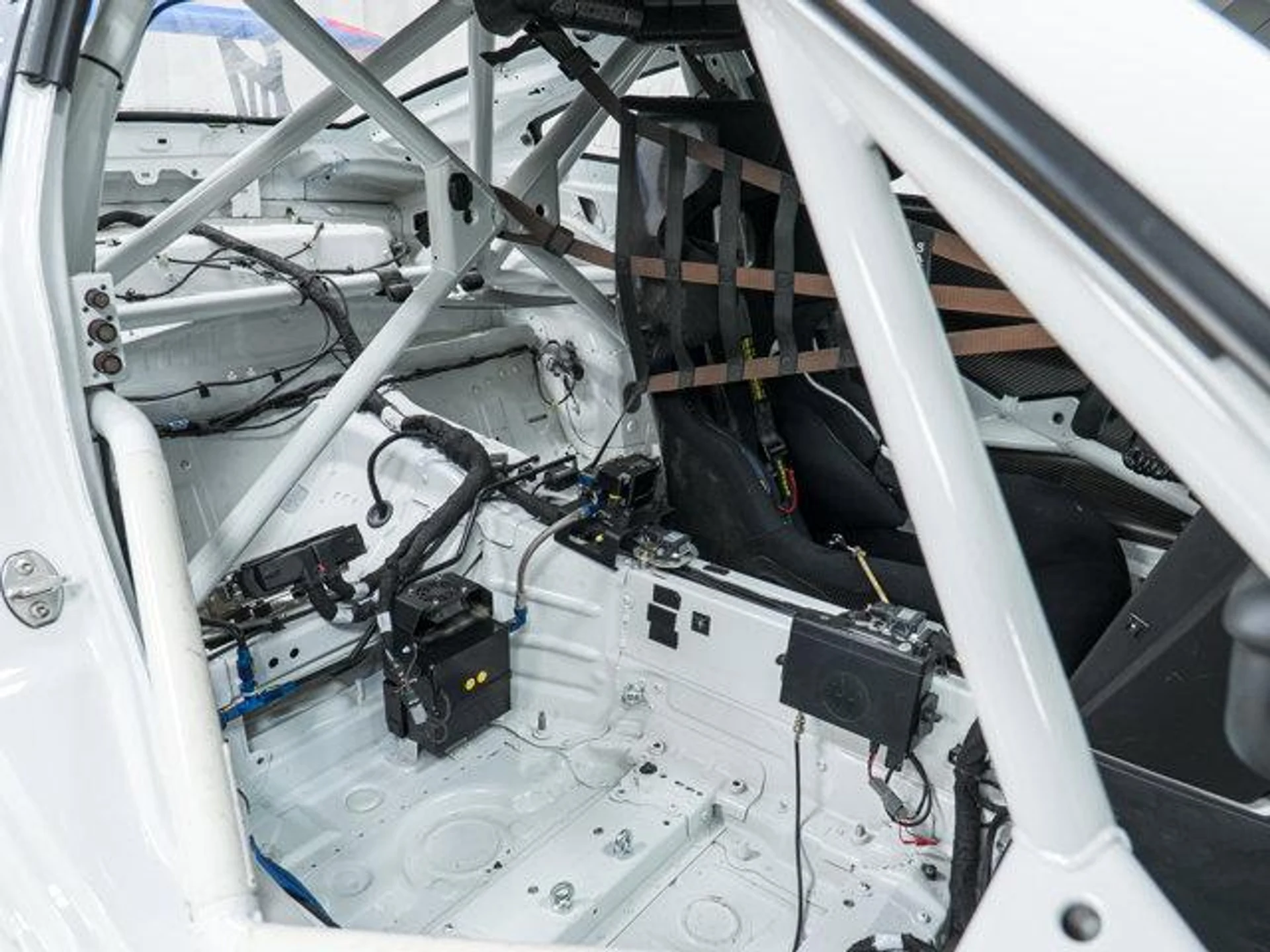 mph032_3610484420_r8z6adie1_Bq_Pu_HHK_h1_Kg_Jop9q_A_44fda92af9