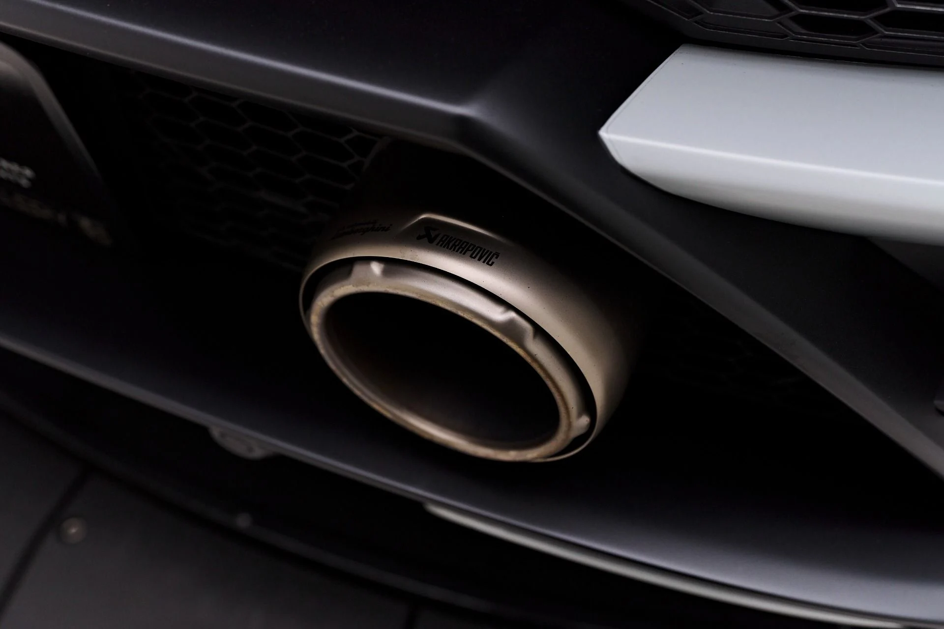 mph032_3614811265_Used_2021_Lamborghini_Huracan_EVO_Base_1754524536_12708387c3