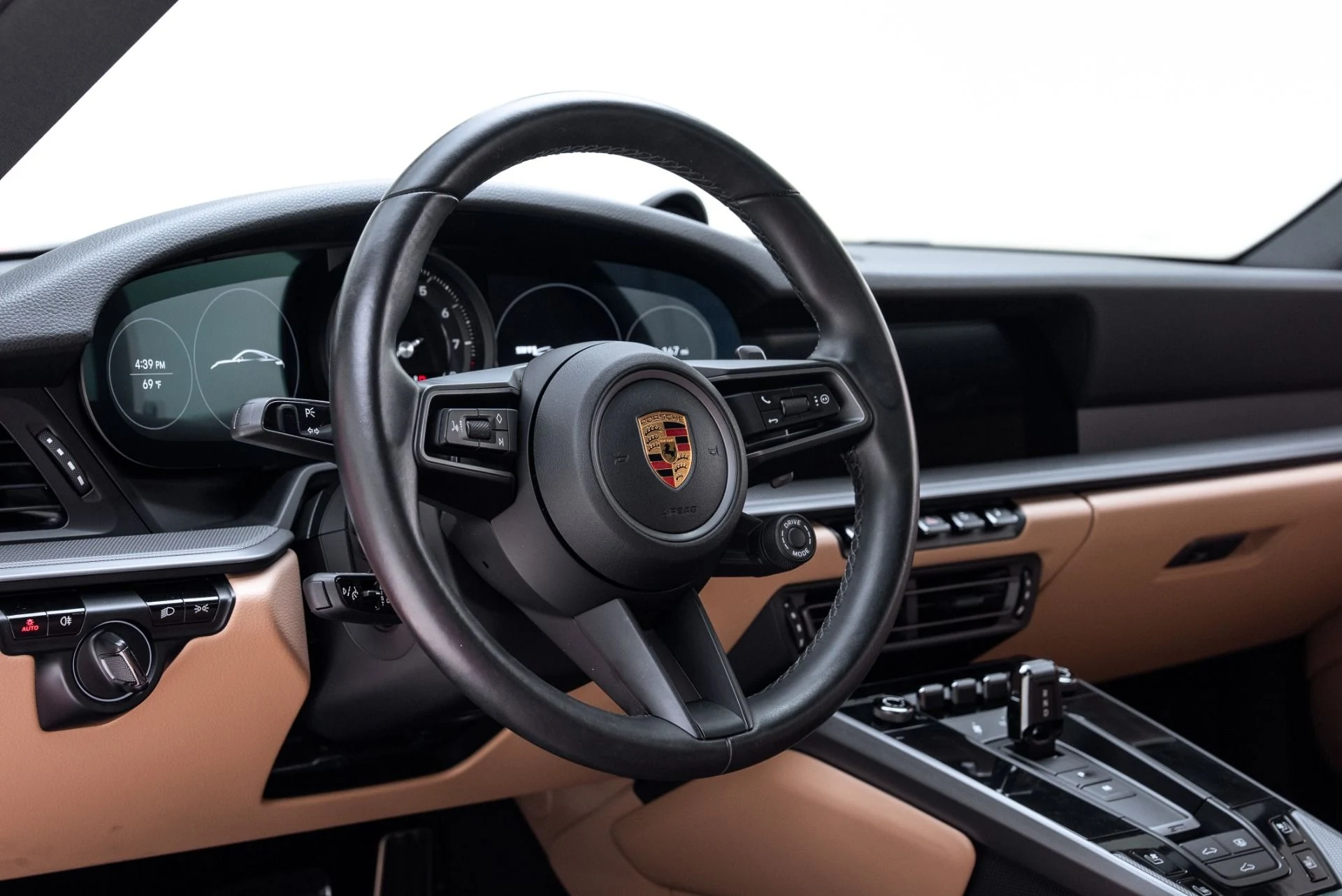 mph032_3617956076_Used_2021_Porsche_911_Carrera_S_1775865485_4d29df681b