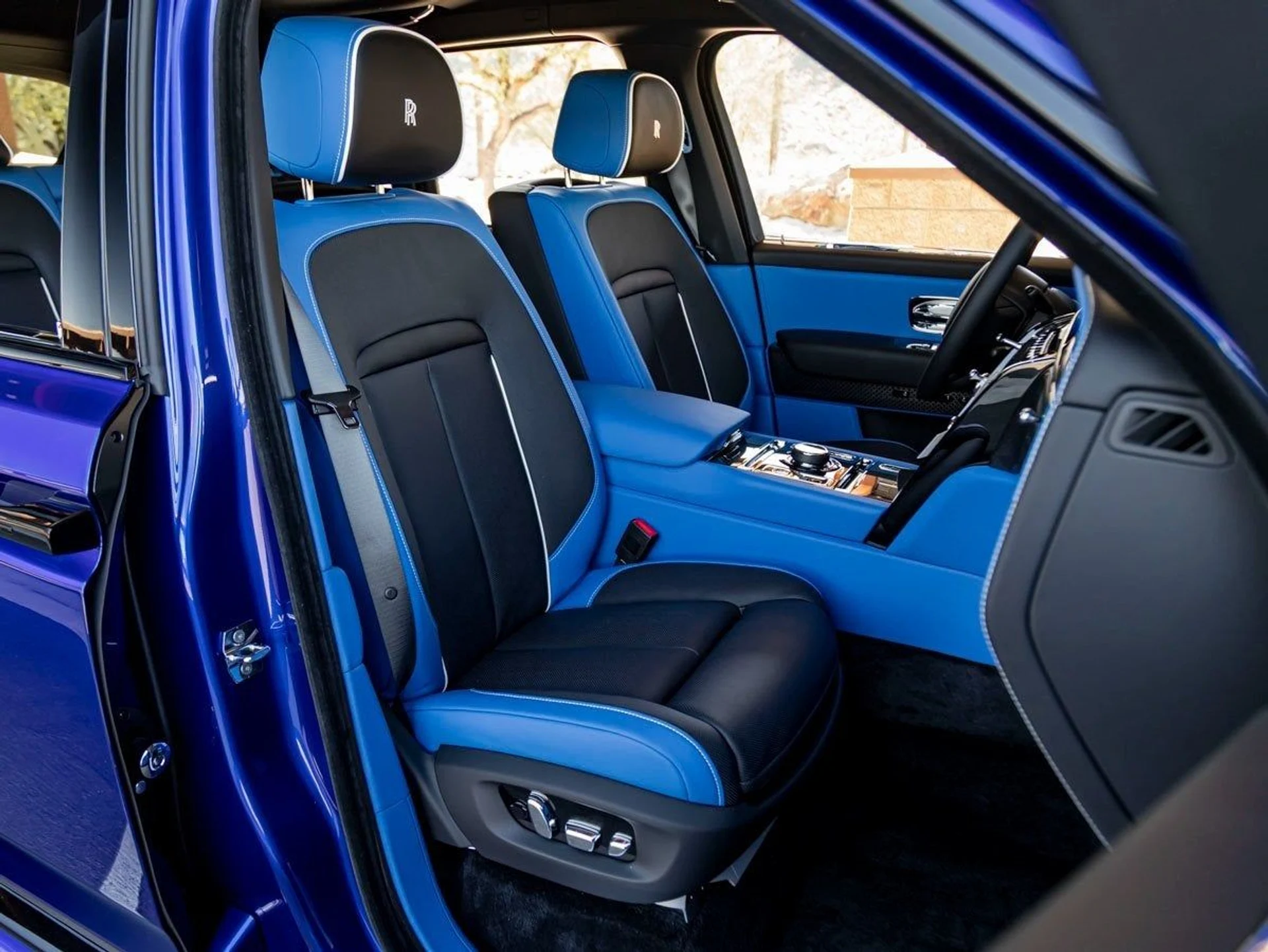 mph032_3619091394_33_6002db41b9