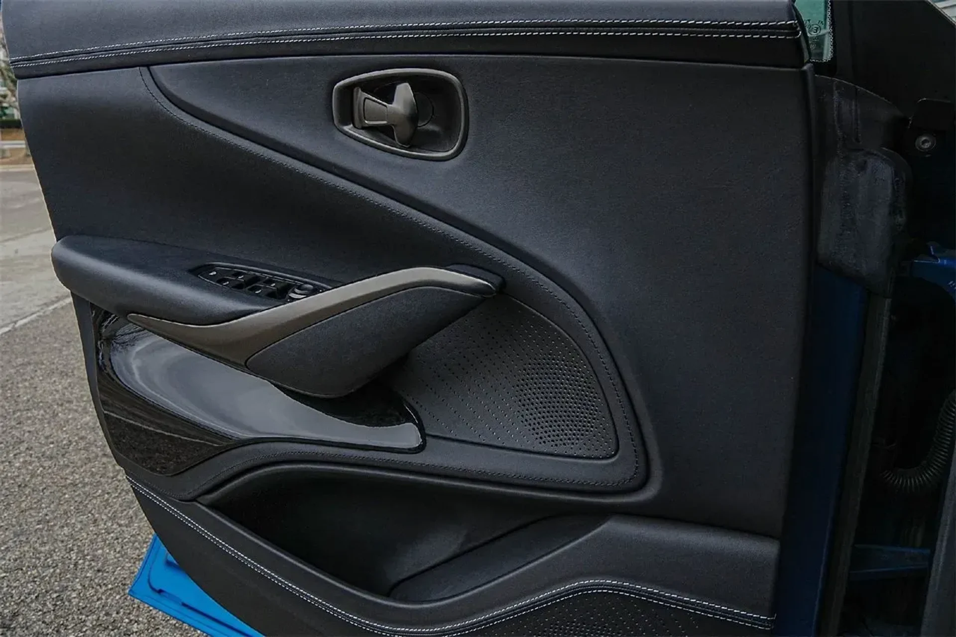 mph032_3626811704_b4bc0aa723e44445bb7e533955759b28_40a0e42542