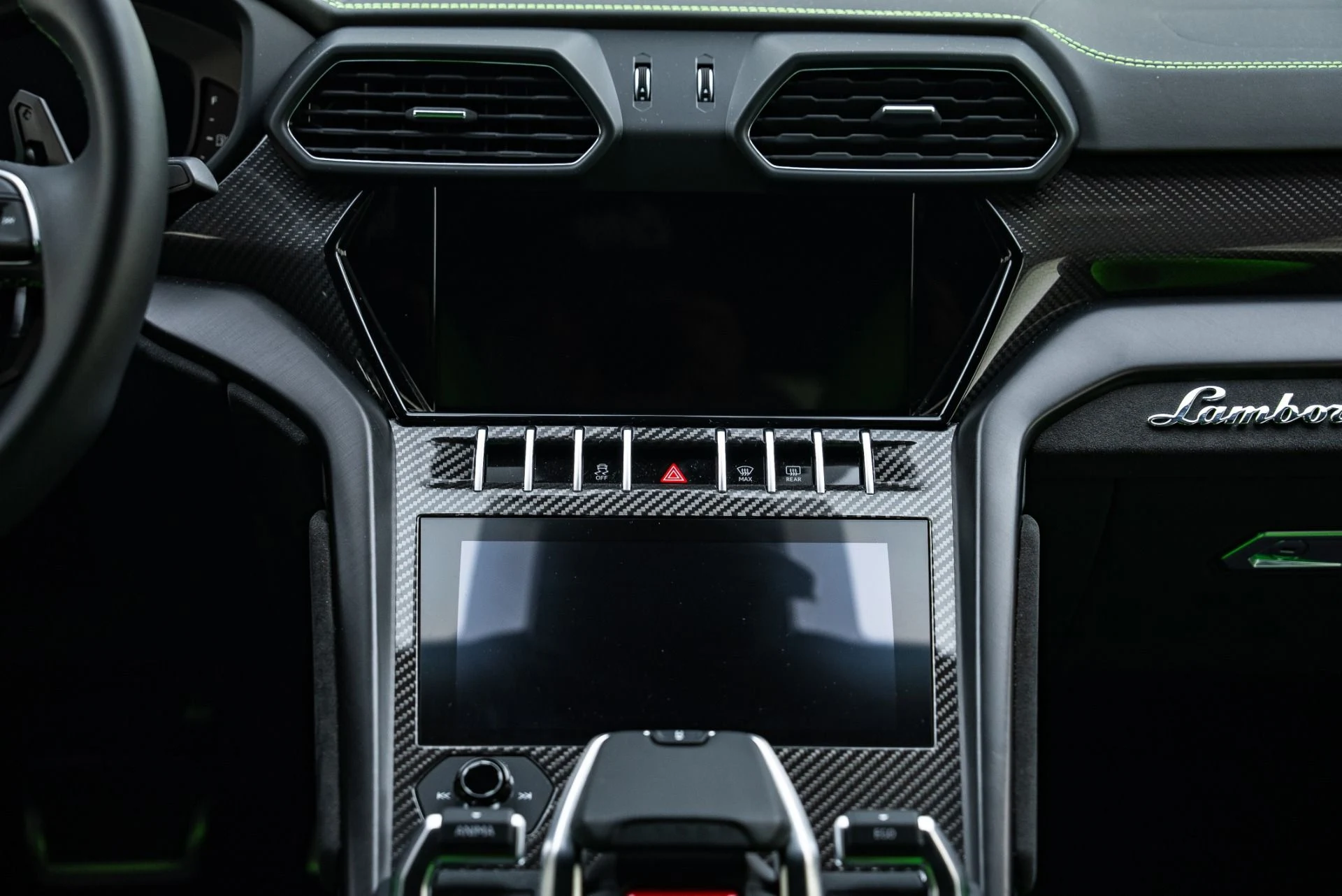 mph032_3635919106_Used_2021_Lamborghini_Urus_1766090495_032020c3c6