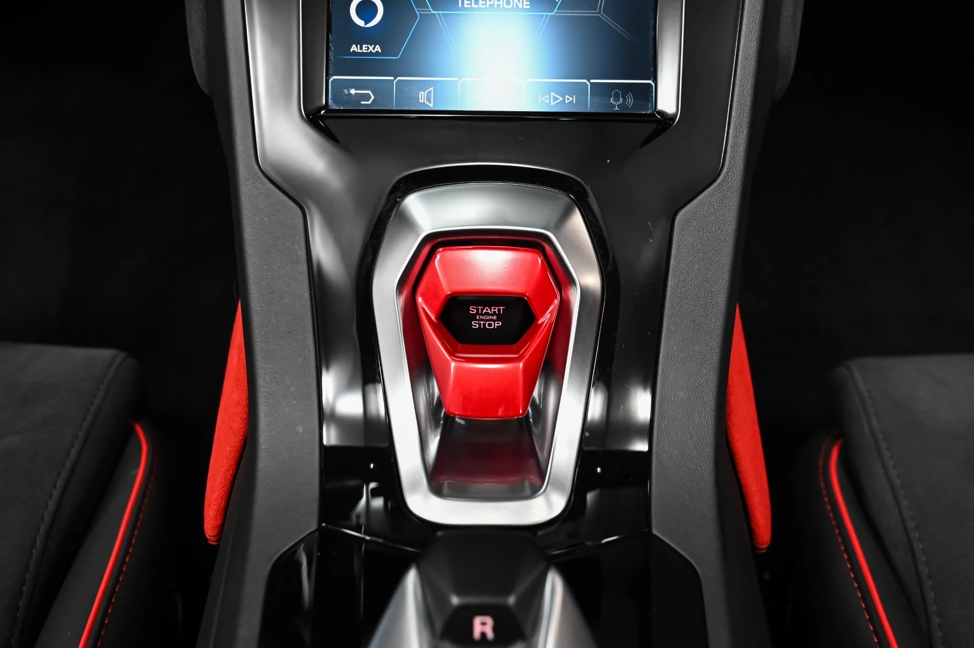 mph032_3636927709_Used_2021_Lamborghini_Huracan_EVO_Base_1754943417_7c4fda2681