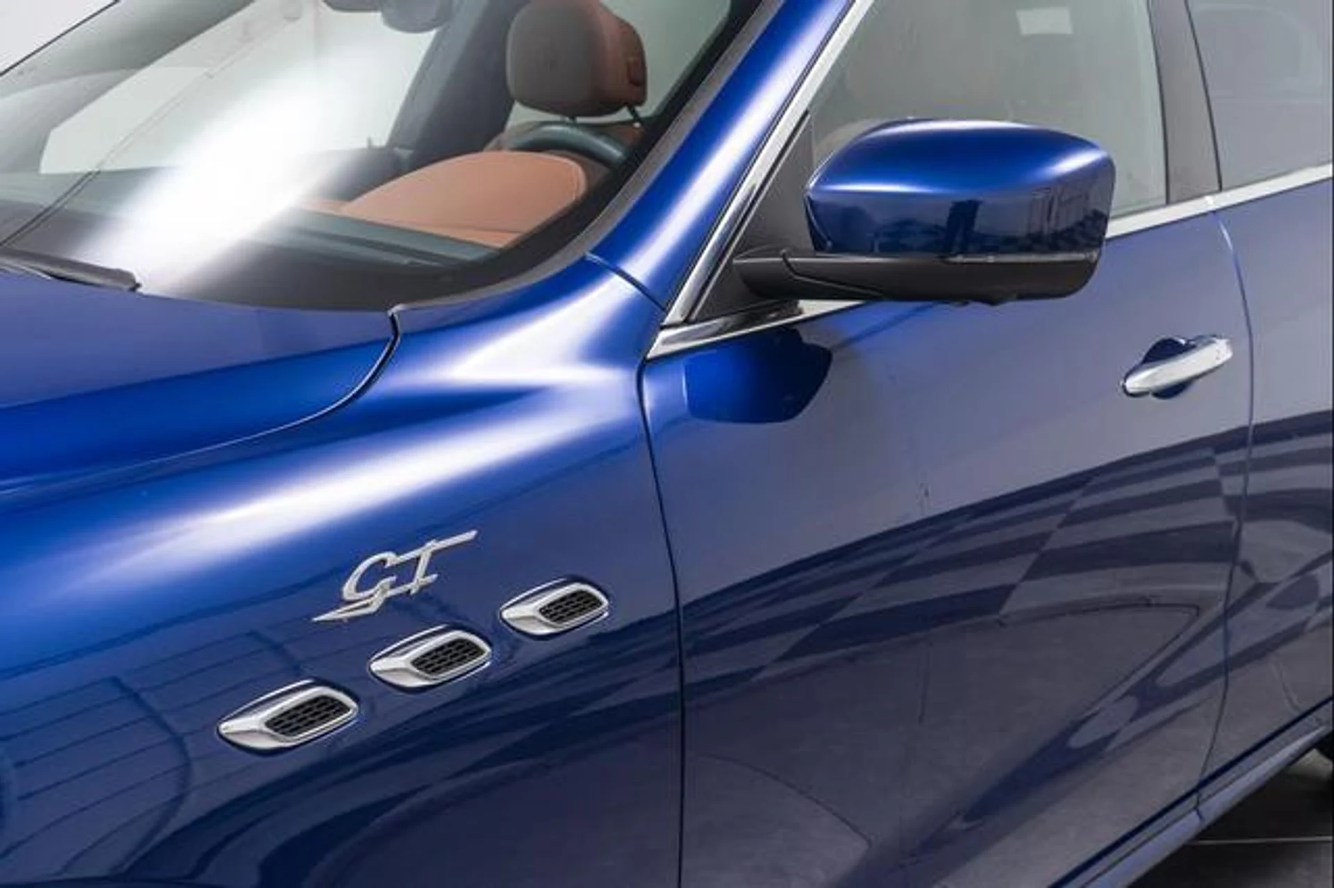 mph032_363953403_CG_Ofvkuw2_Q4v9_Qfnfa_Rq6s_Dg_IC_0_7e1037455e