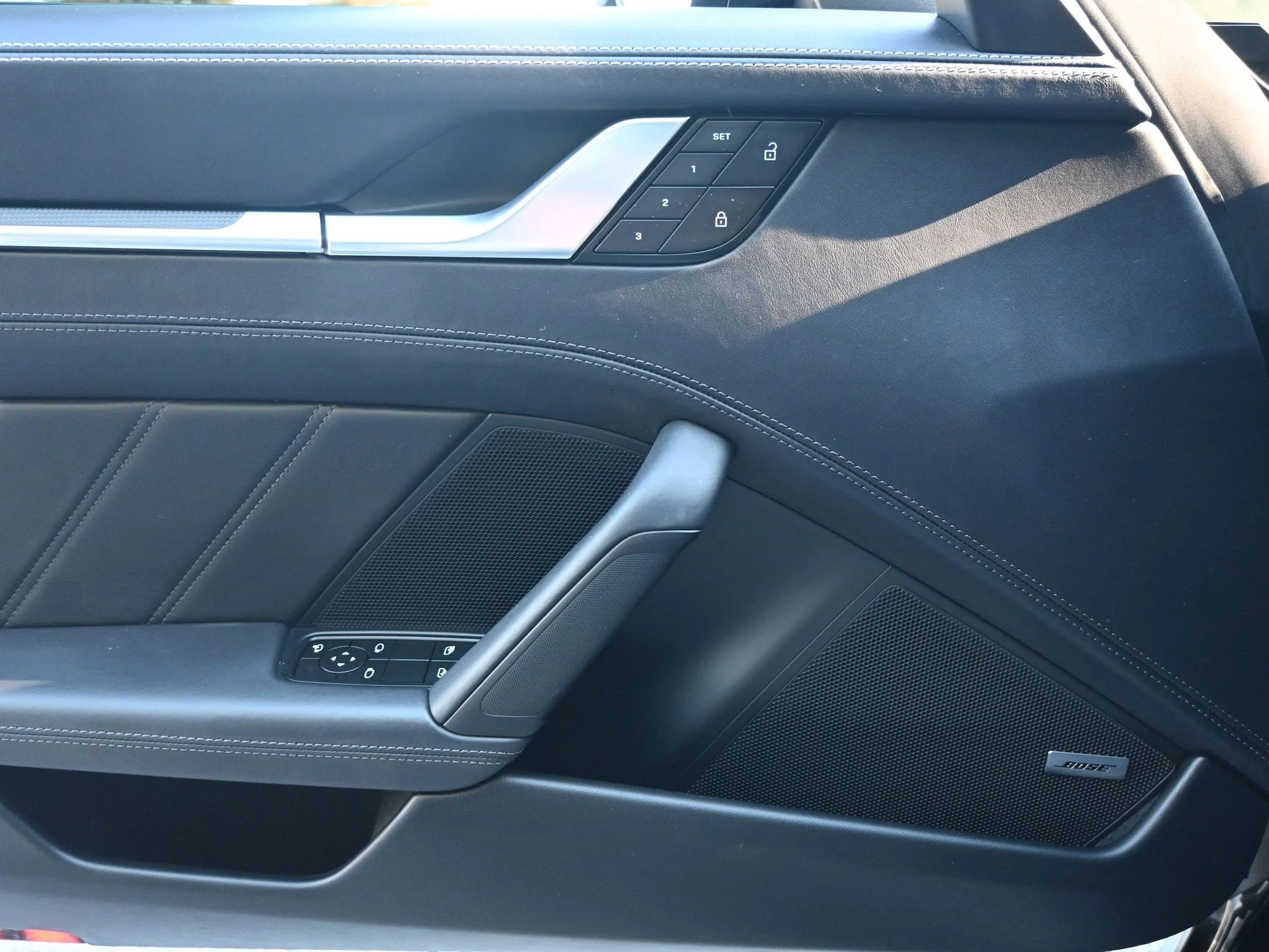 mph032_3642050628_ecf334fca2ac33dc22848877696b5e1fx_12f07babe1