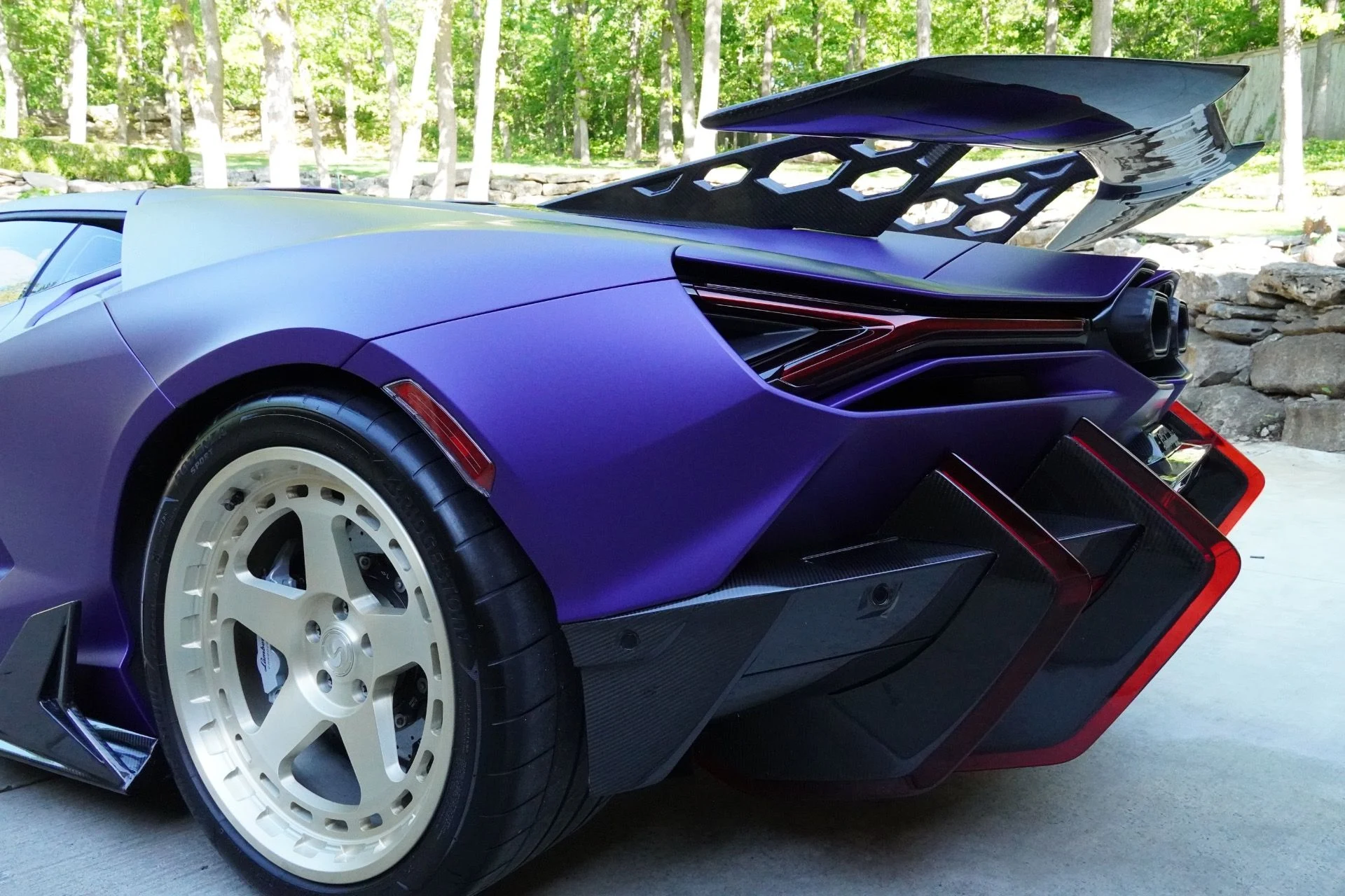 mph032_3642330859_Used_2024_Lamborghini_Revuelto_1781191894_eea81665a3