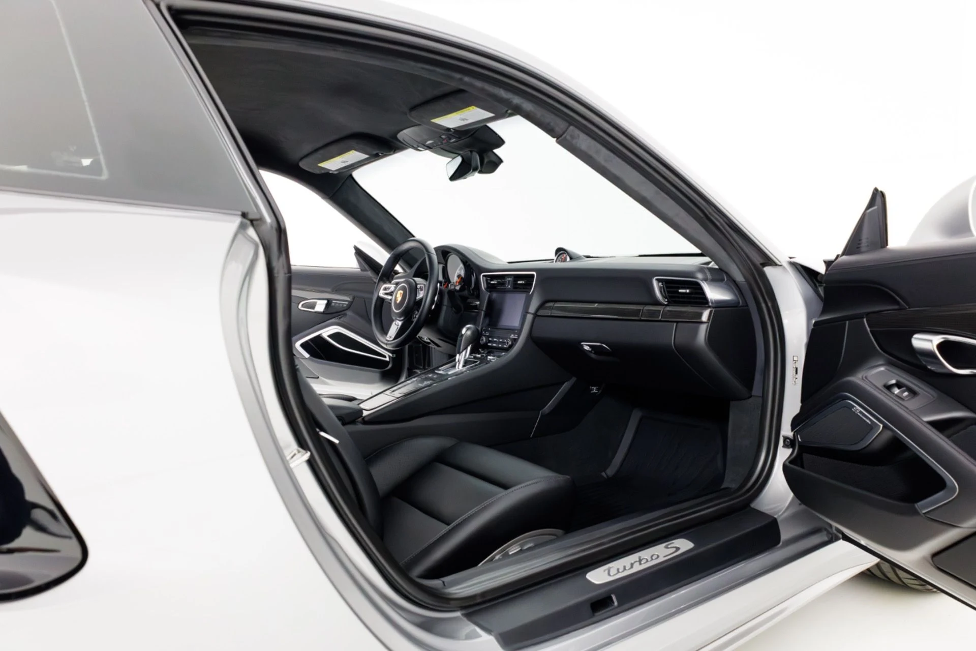 mph032_3643814556_Used_2019_Porsche_911_Turbo_S_1770314051_e7b988e066