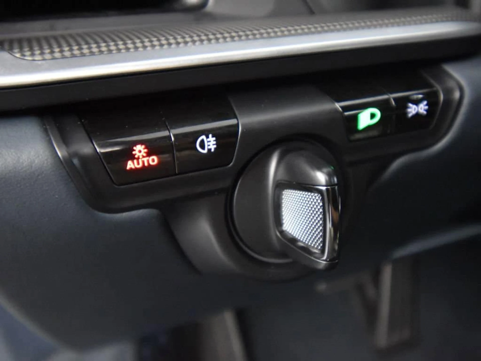 mph032_3660466995_09db612194908d3d895f17897dc7b688x_0dda8170f4