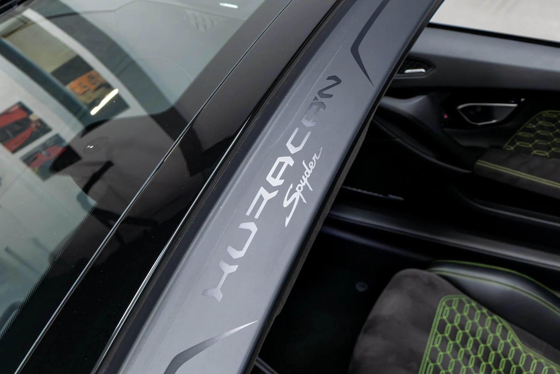 mph032_3660938809_Used_2017_Lamborghini_Huracan_1775865662_0f390fa46d