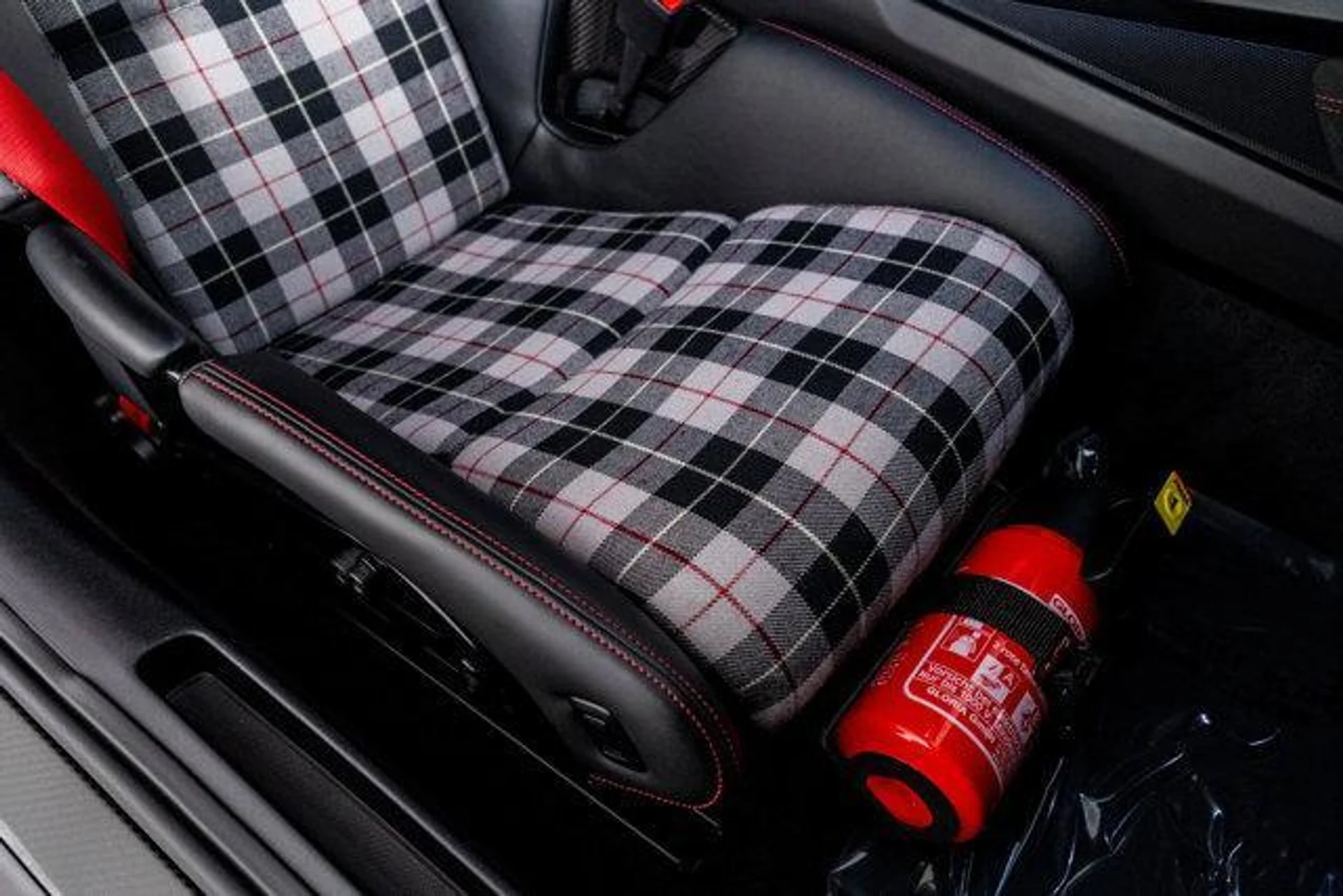 mph032_3661609492_7_Ox608c2r_Bj_U_Lm2_Tpu_VBY_Vo_Meb_E_e39b25e968