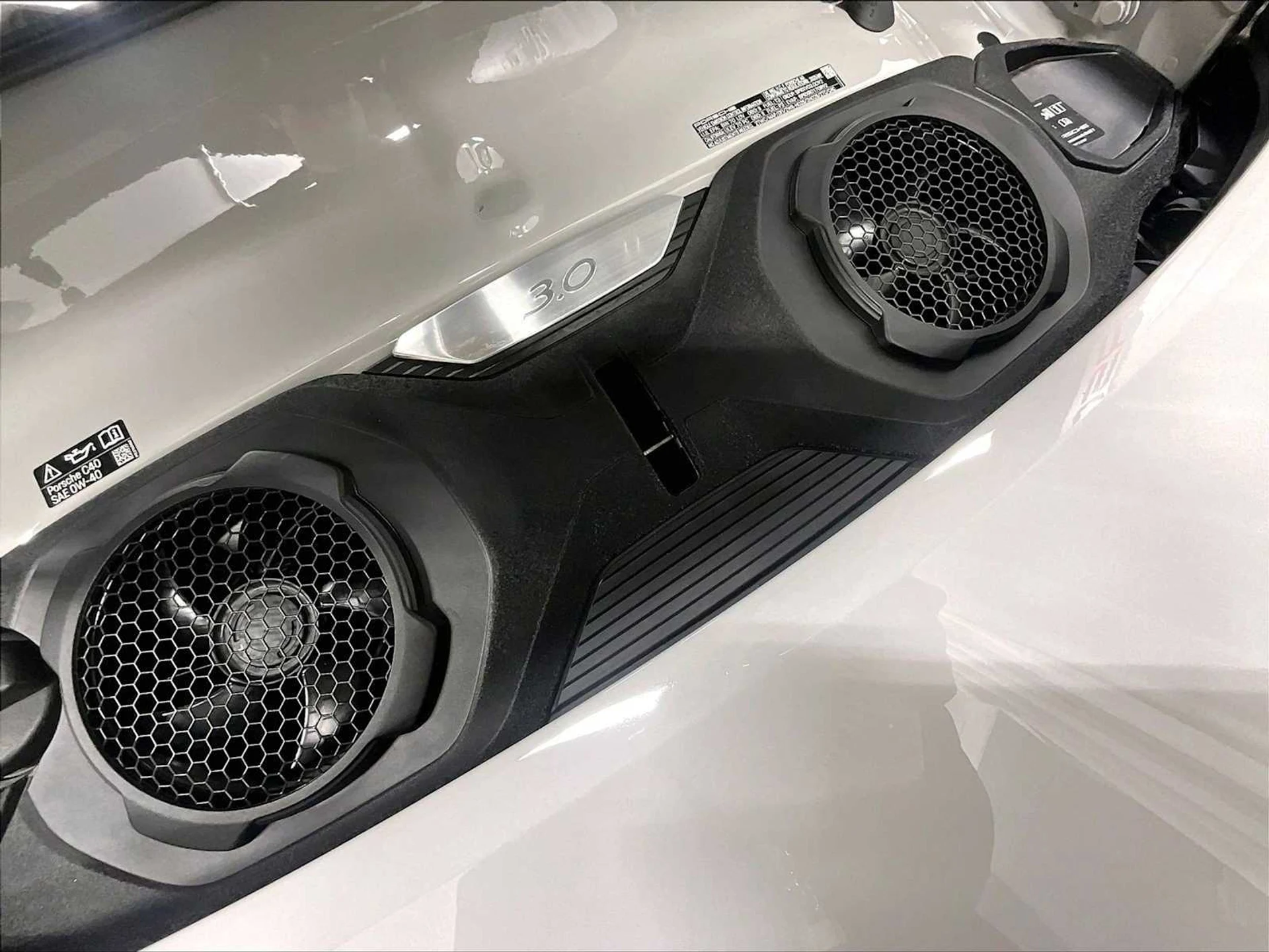 mph032_3664786702_cd3dbc242992bb086bfc686b273ba936x_c9913ad61f