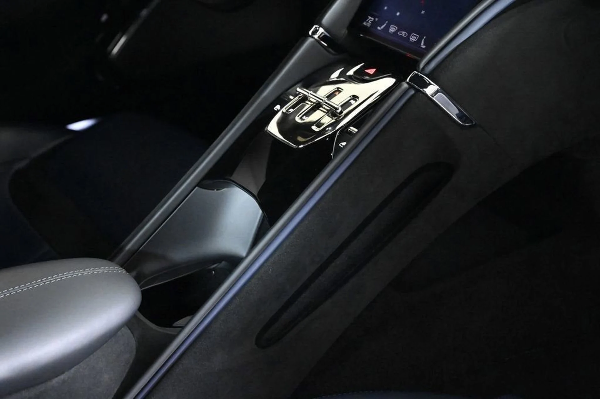 mph032_366715475_c5ab7bd6319c4a22bef6a1b4d852f697_e742969d86