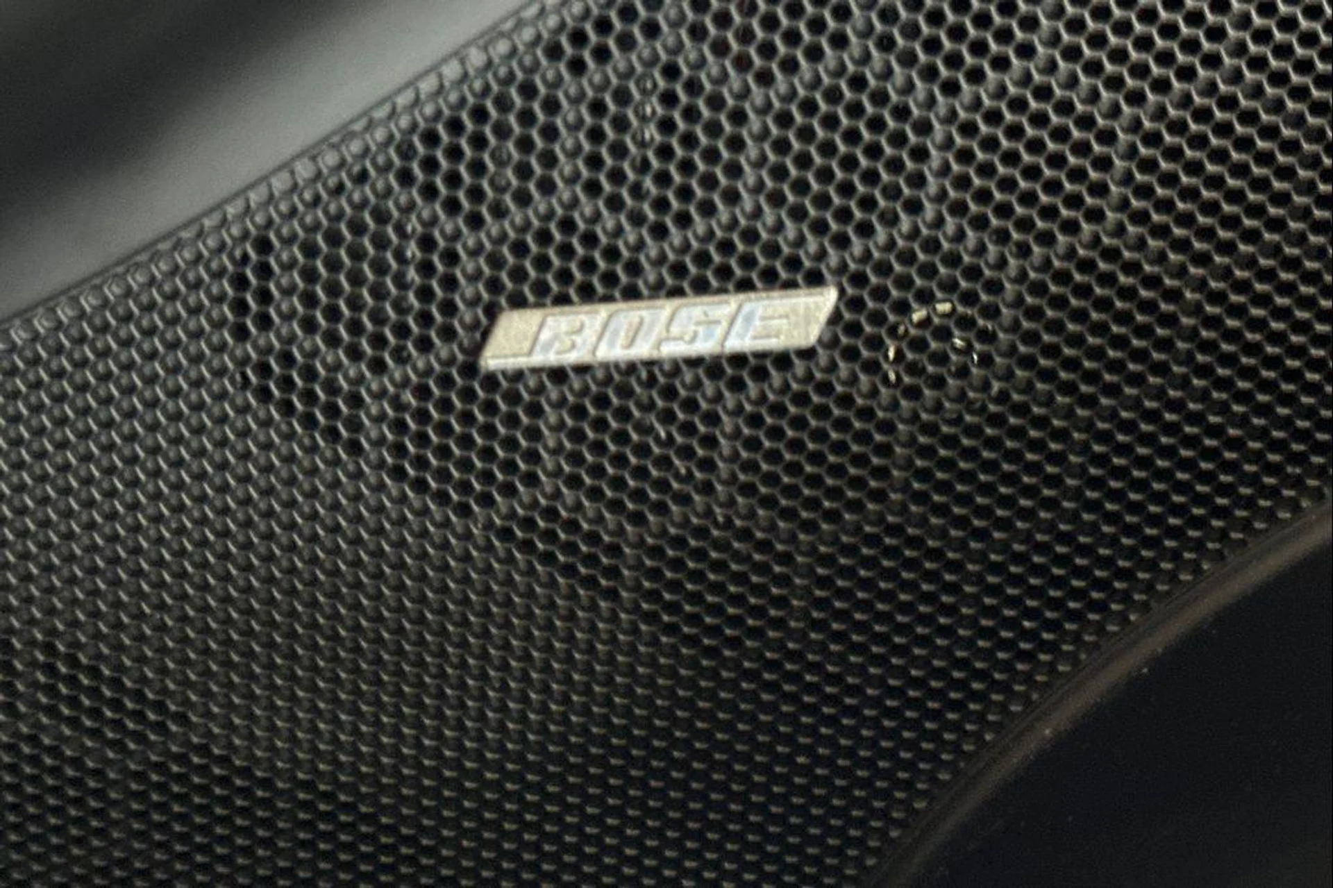 mph032_3668876742_j03_Mpz_tq97fd_LN_Fr_LVV_Aa1b_Iok_f2c109e3d0