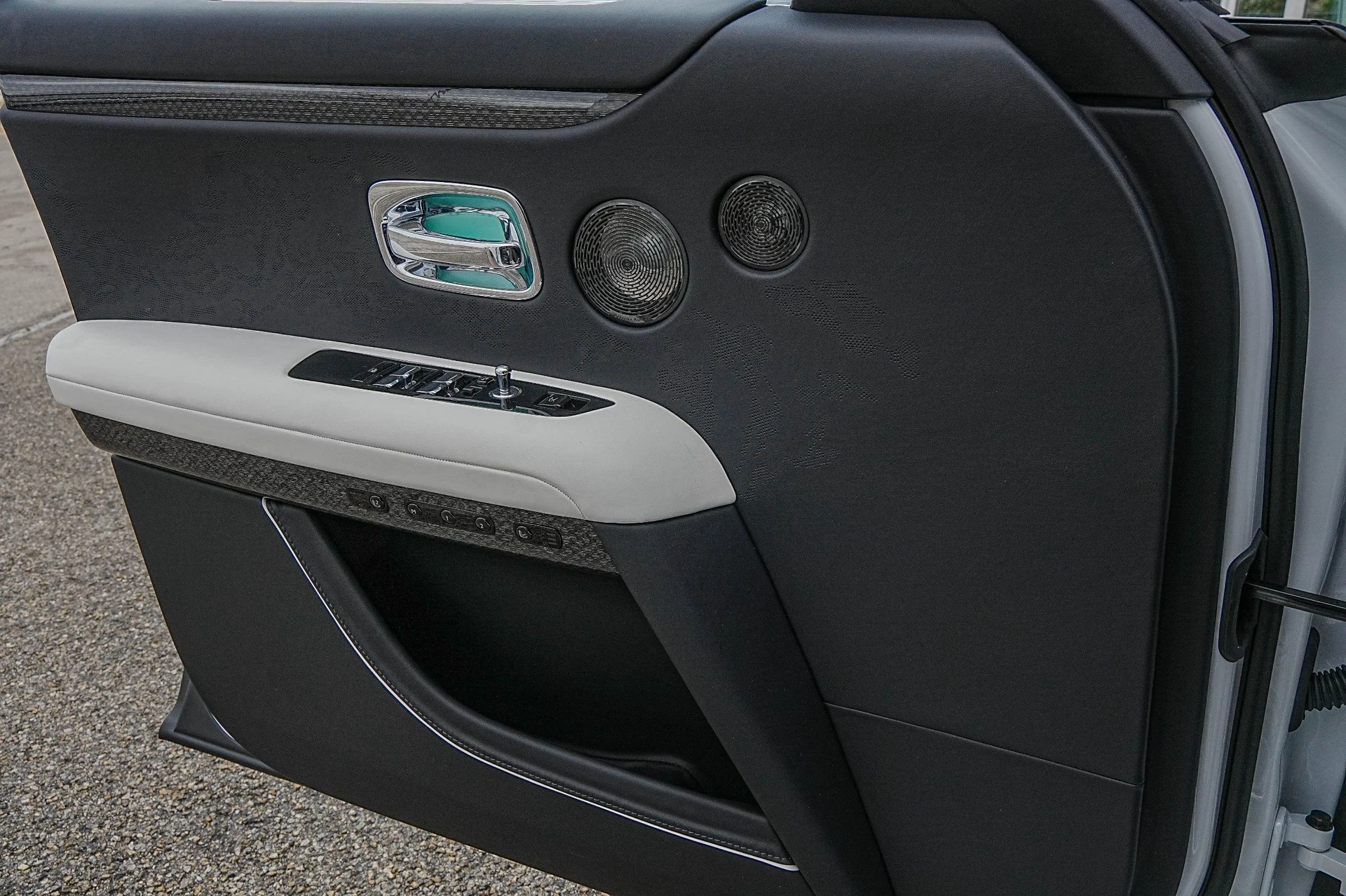 mph032_3669332331_Hi_Tech_Luxury_Imports_LLC_SCA_33_GZ_06_SU_228684_image_32_7c22f12f6e