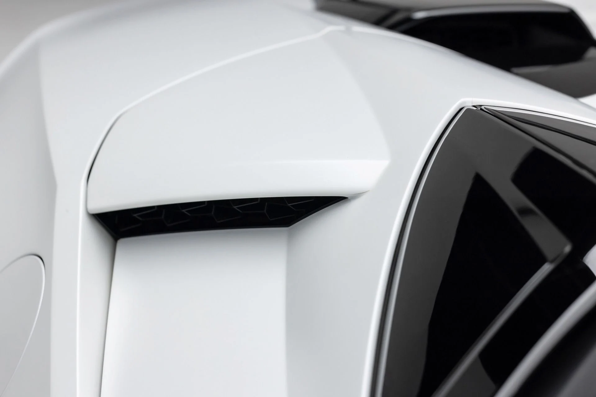 mph032_3693280404_Used_2019_Lamborghini_Huracan_LP_640_4_Performante_Spyder_1772145189_895c66874b