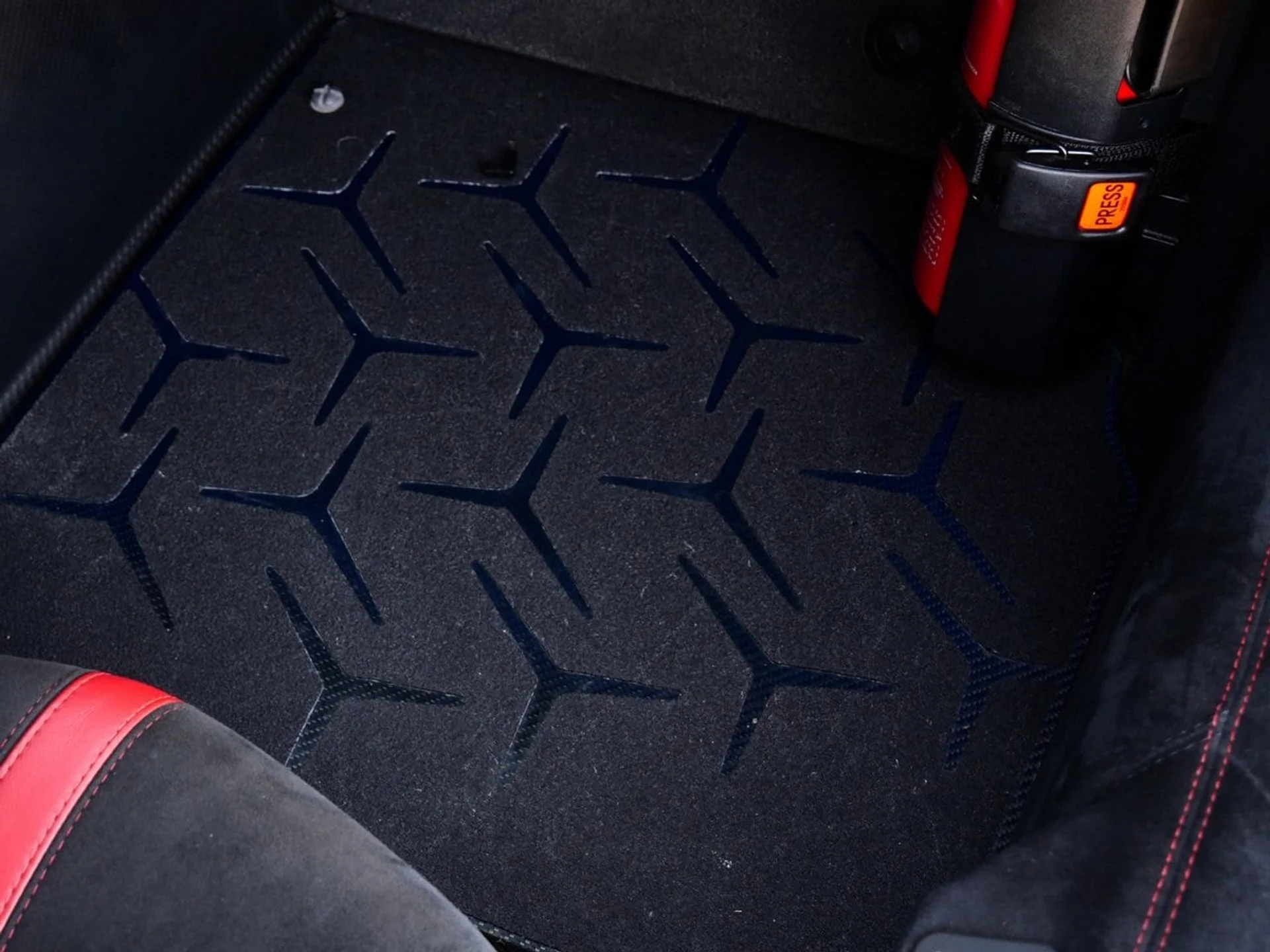 mph032_3702779941_a931fbf2d25b630509fa64cd9c17efa3x_ed90e146ad