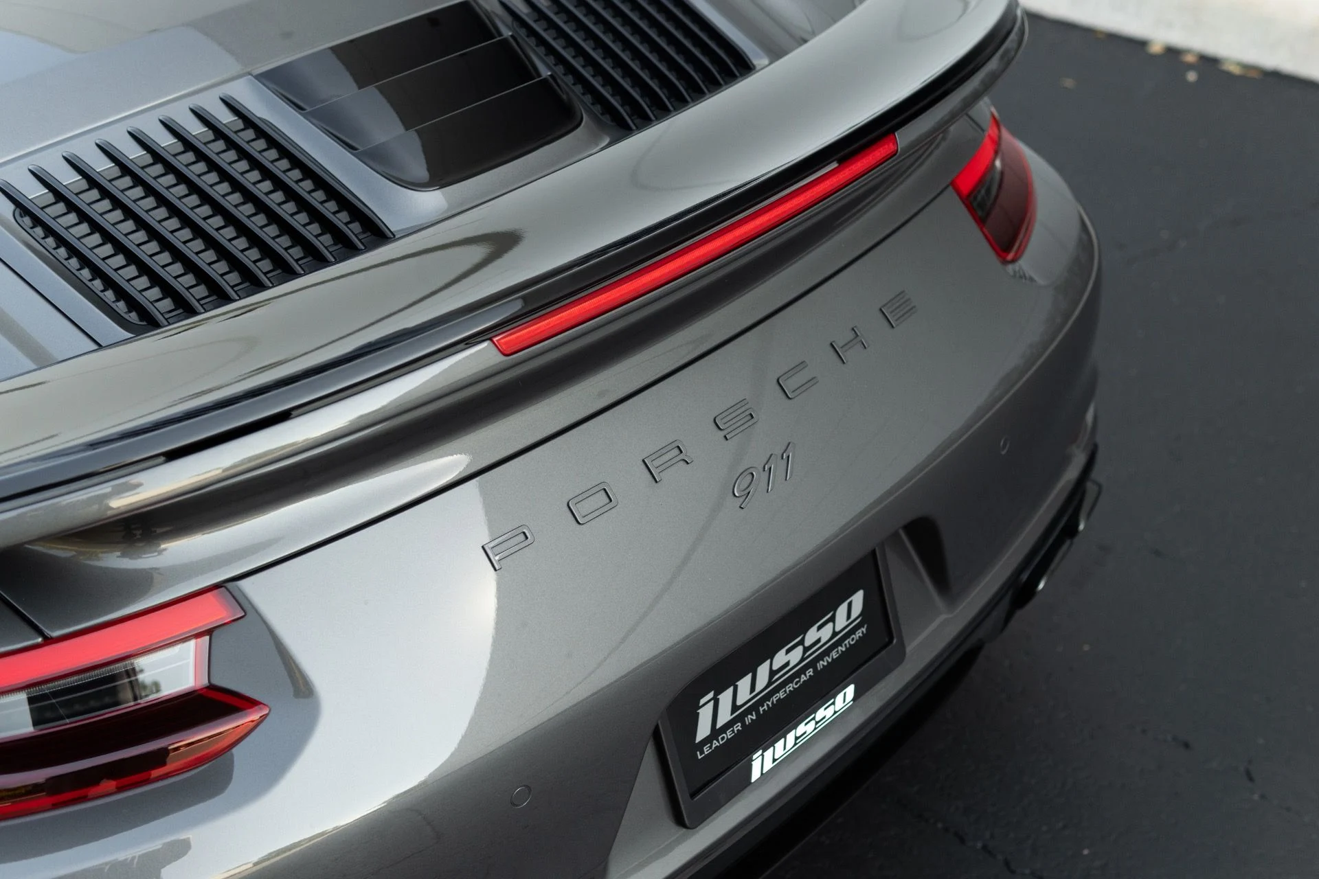 mph032_3715739992_Used_2019_Porsche_911_Turbo_S_1766778415_43911c9184