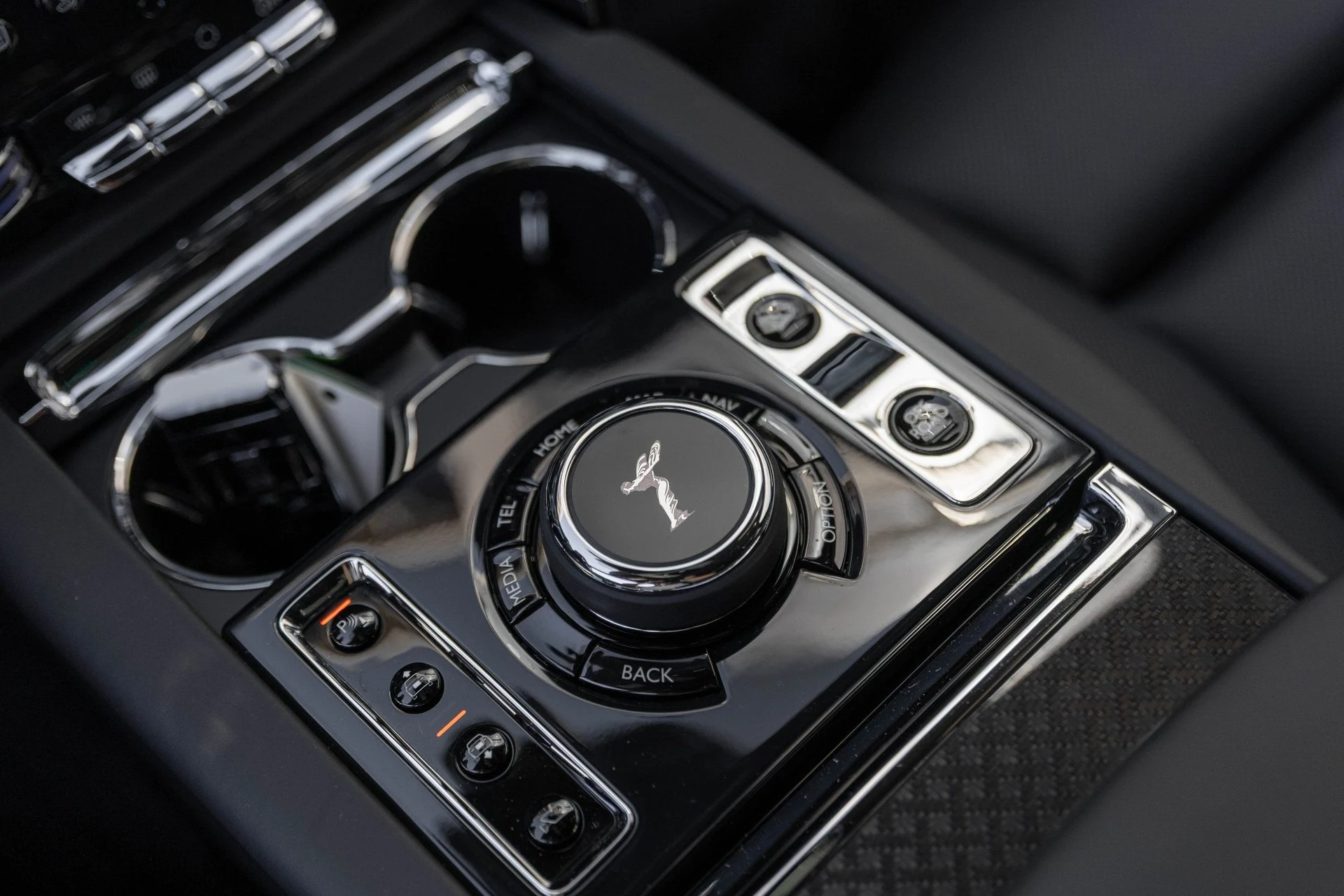 mph032_3728439166_Hi_Tech_Luxury_Imports_LLC_SLA_33_HA_07_VU_236993_image_32_c37c5dd5d1