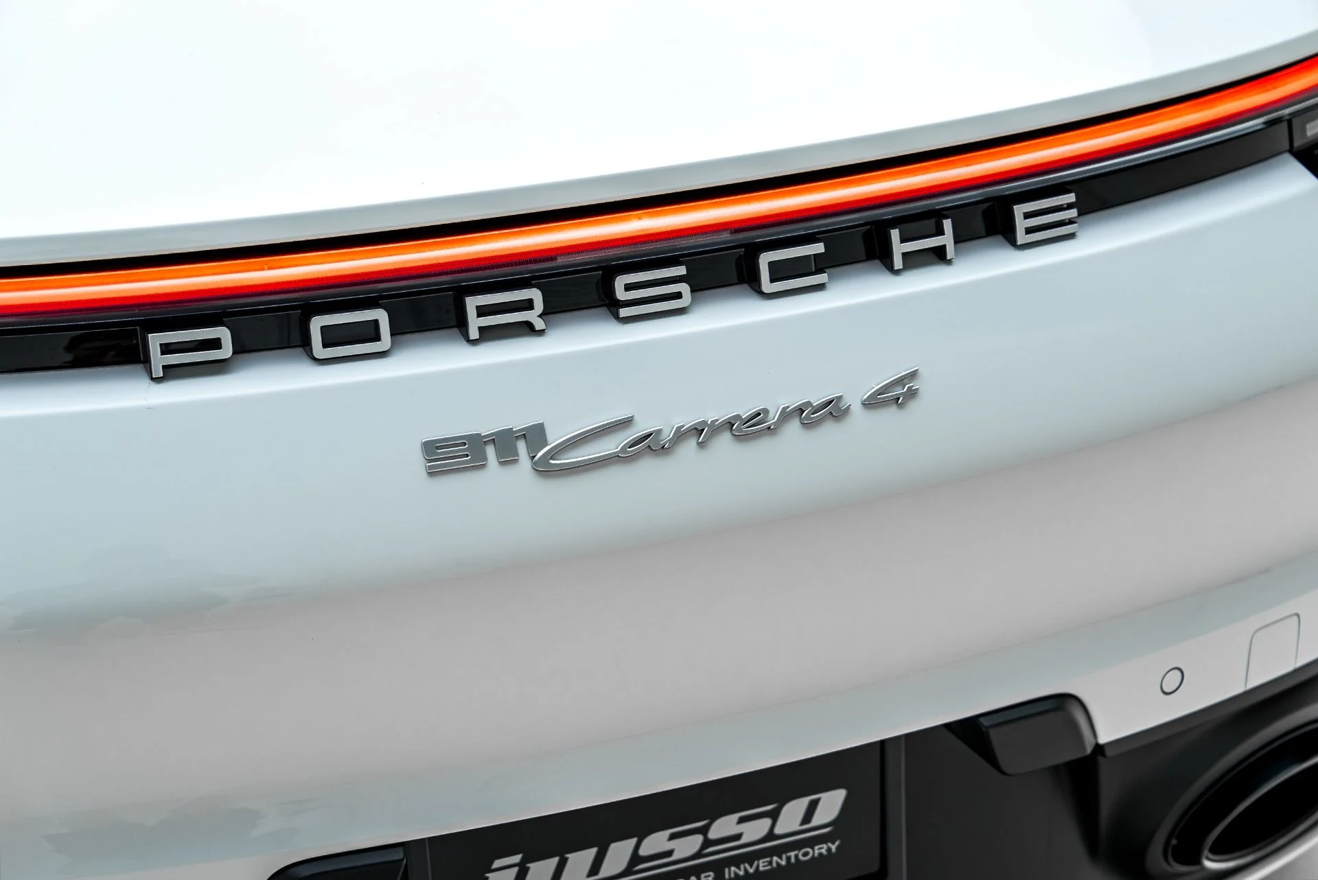 mph032_3729941020_Used_2024_Porsche_911_Carrera_4_1789493868_ded4be0ebd