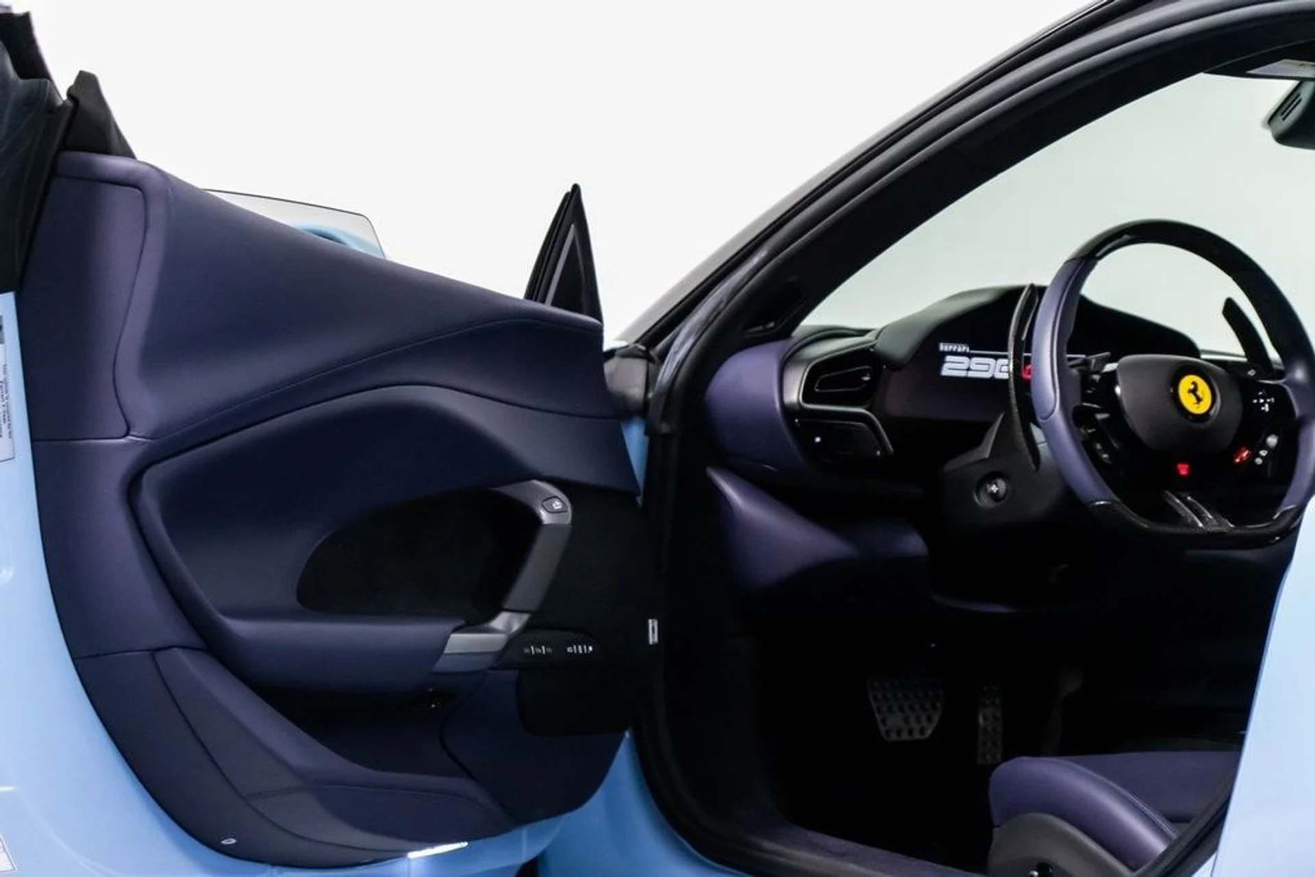 mph032_3752264819_5120d9c772764a73702eb477e7358707x_8314b43baa