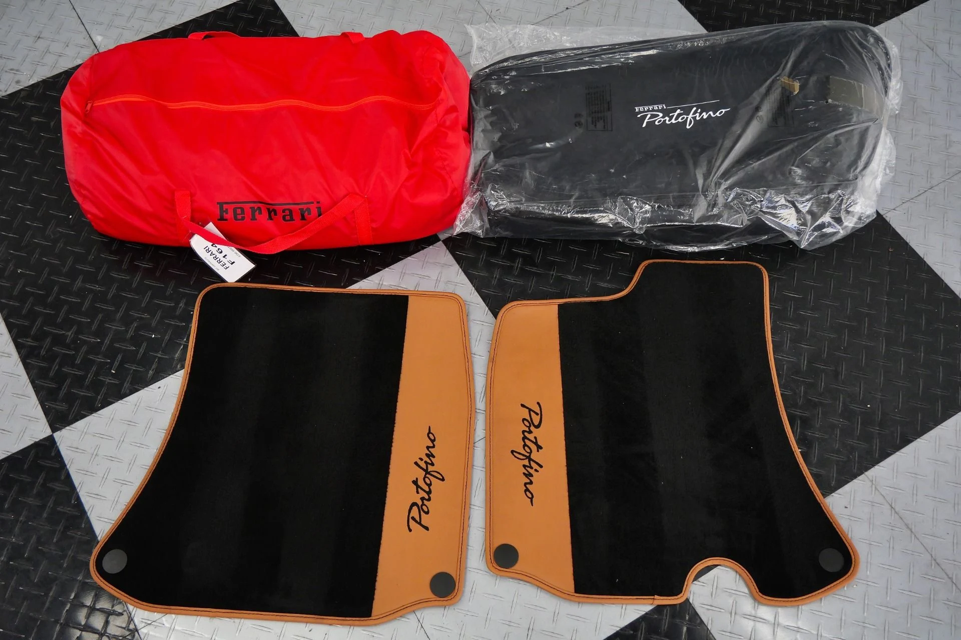 mph032_3758240775_Used_2019_Ferrari_Portofino_Daytona_Seats_High_Power_Hi_Fi_Carbon_Fiber_and_Leather_Steering_Wheel_1775750946_3653a0679a