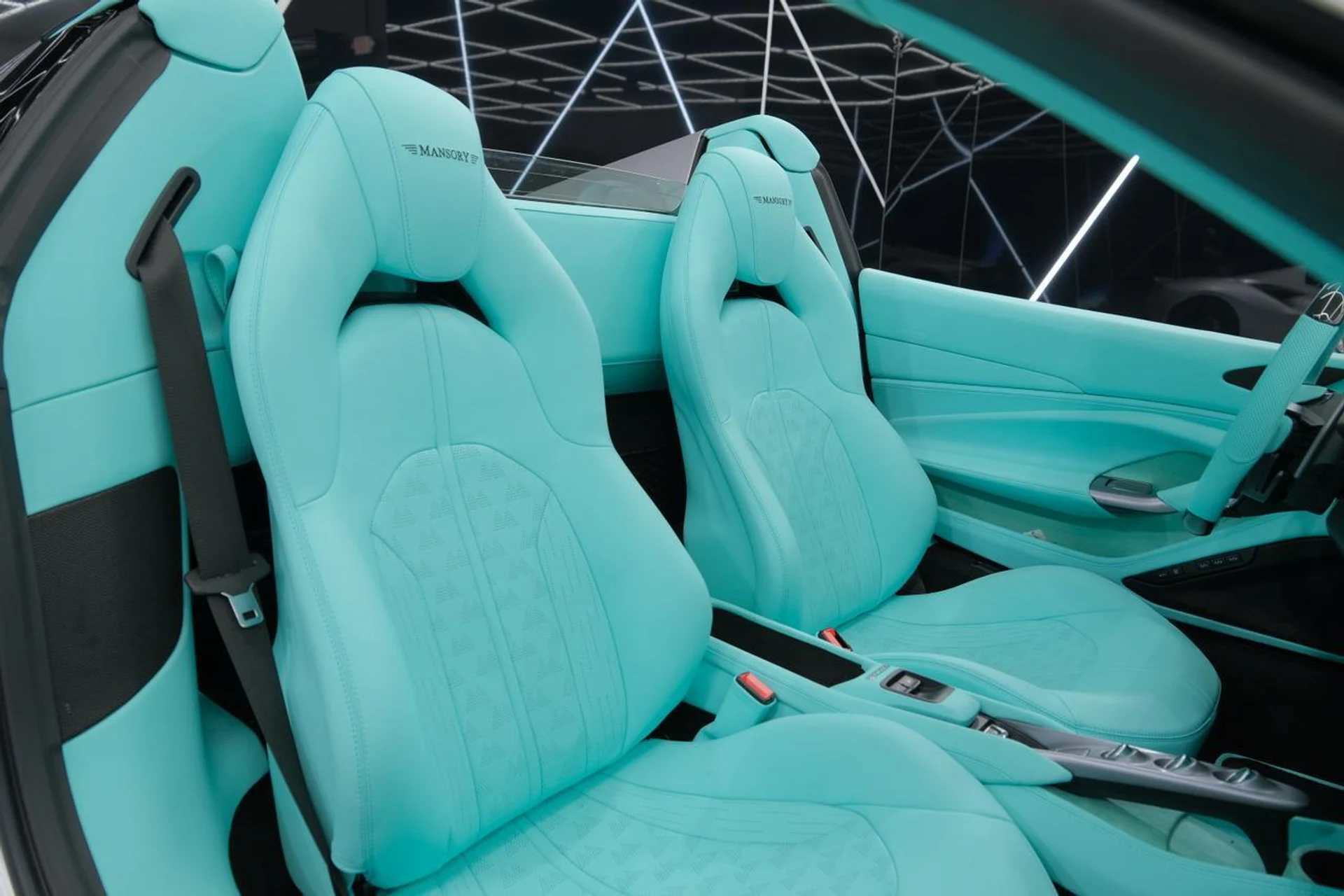 mph032_3768385760_2850d672a4eca94f17c65da59d36391e_9b21296651