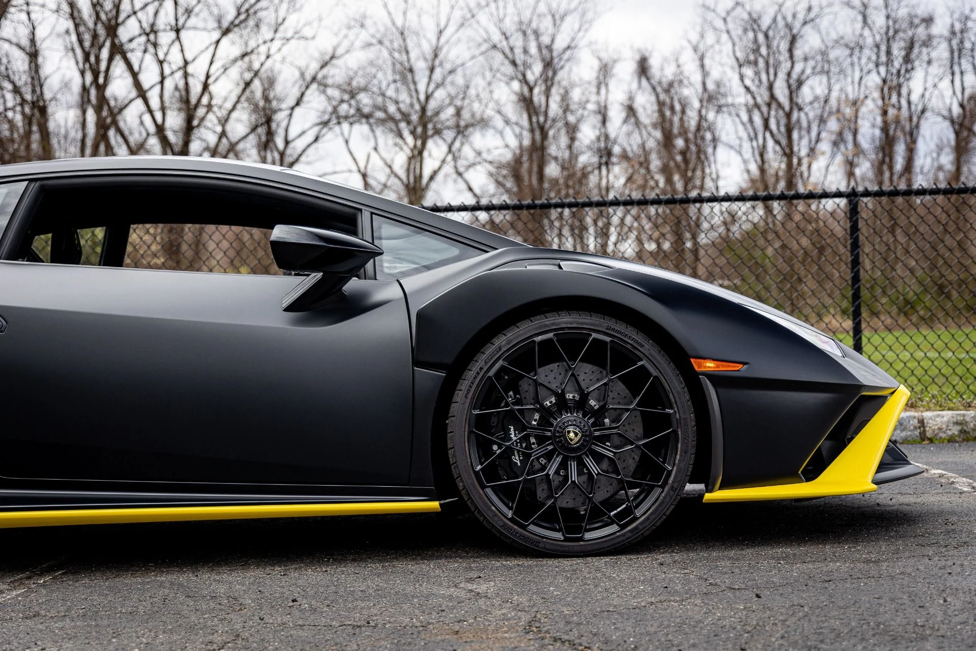 mph032_3768960868_Used_2023_Lamborghini_Huracan_STO_1724257778_934a529ef2