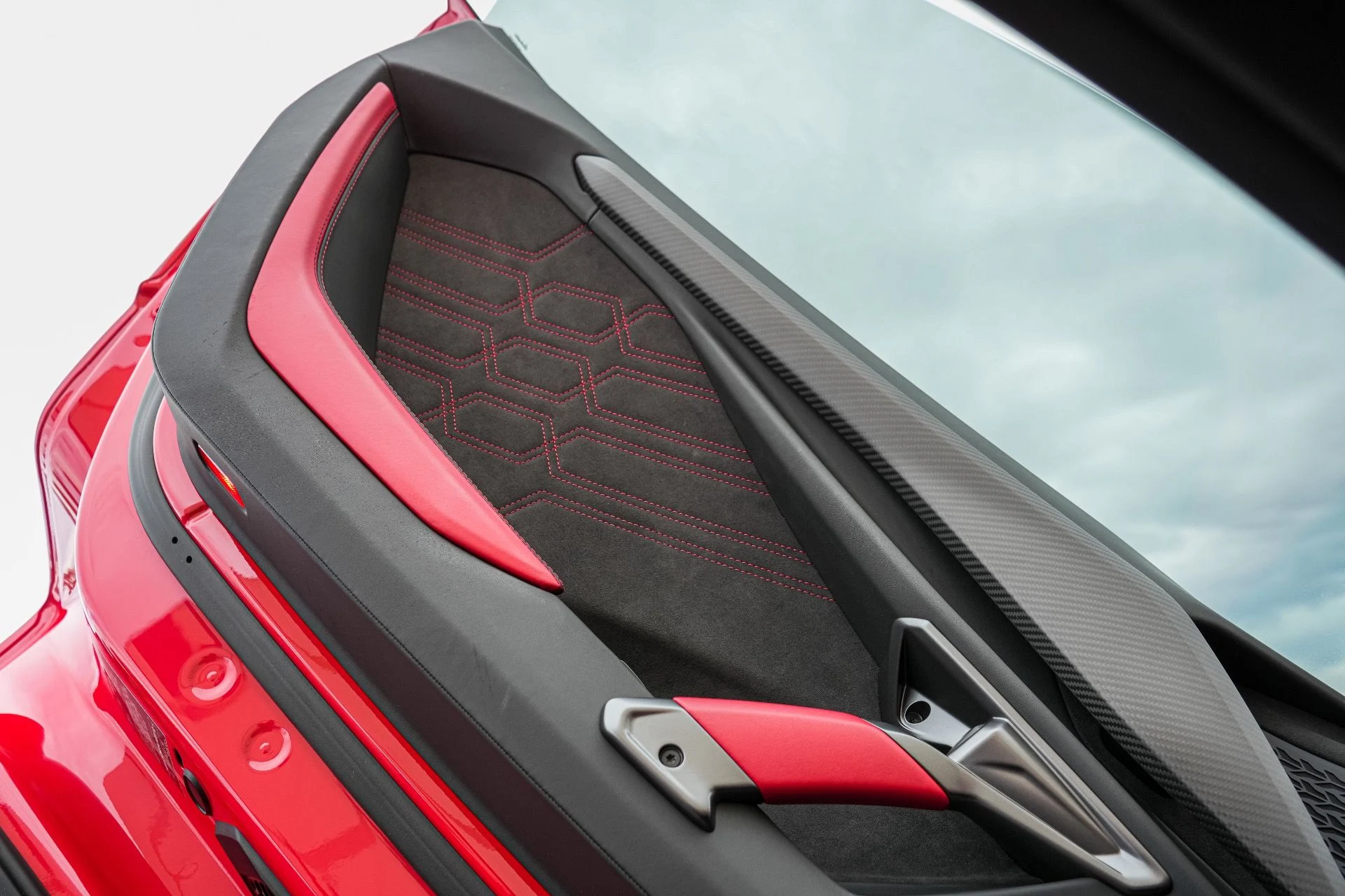 mph032_3771086085_Used_2025_Lamborghini_Revuelto_1790108001_3fe07ae38d