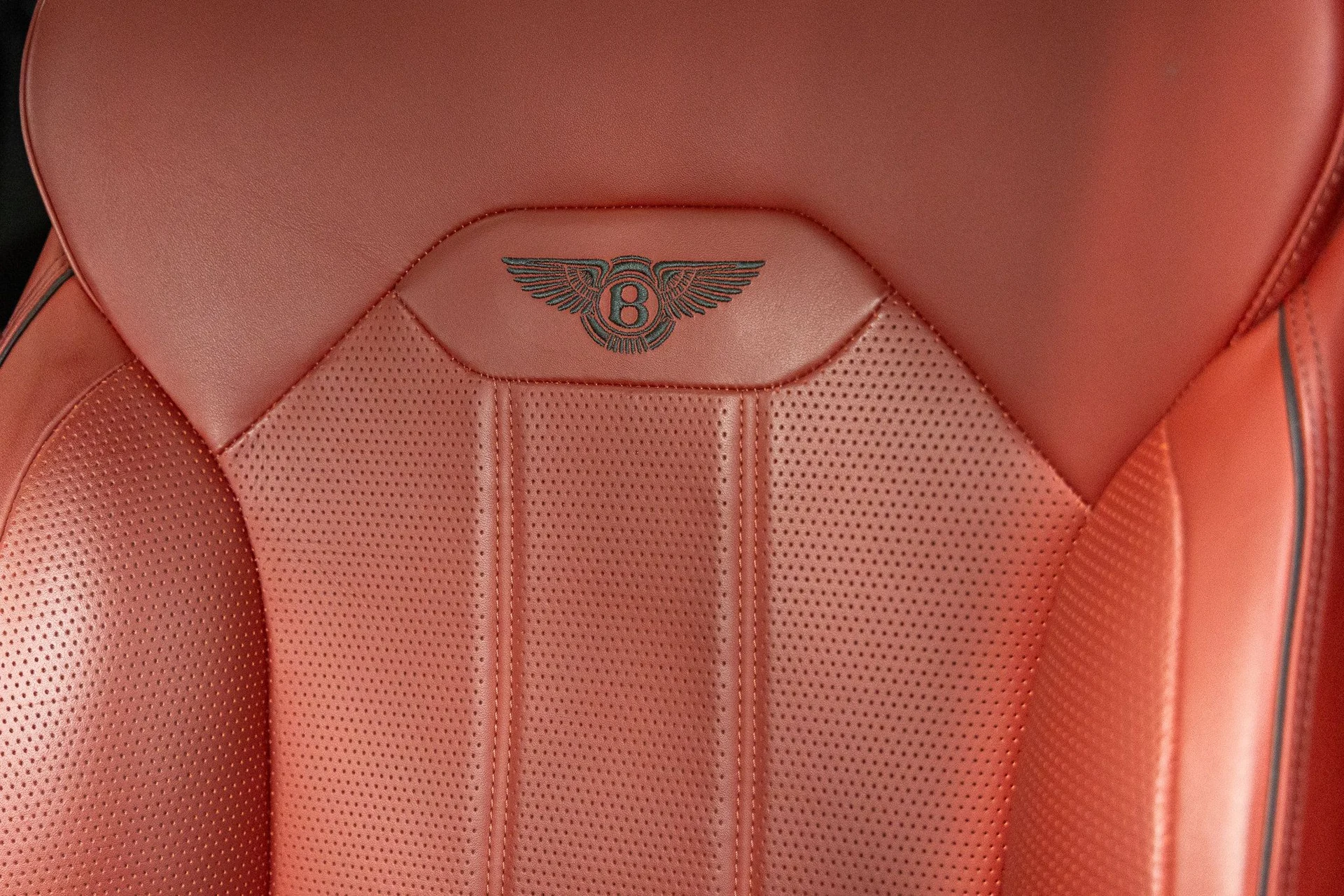 mph032_3781690548_b7bf858c65f47075ba6f454961dbee7bx_70611bab3d