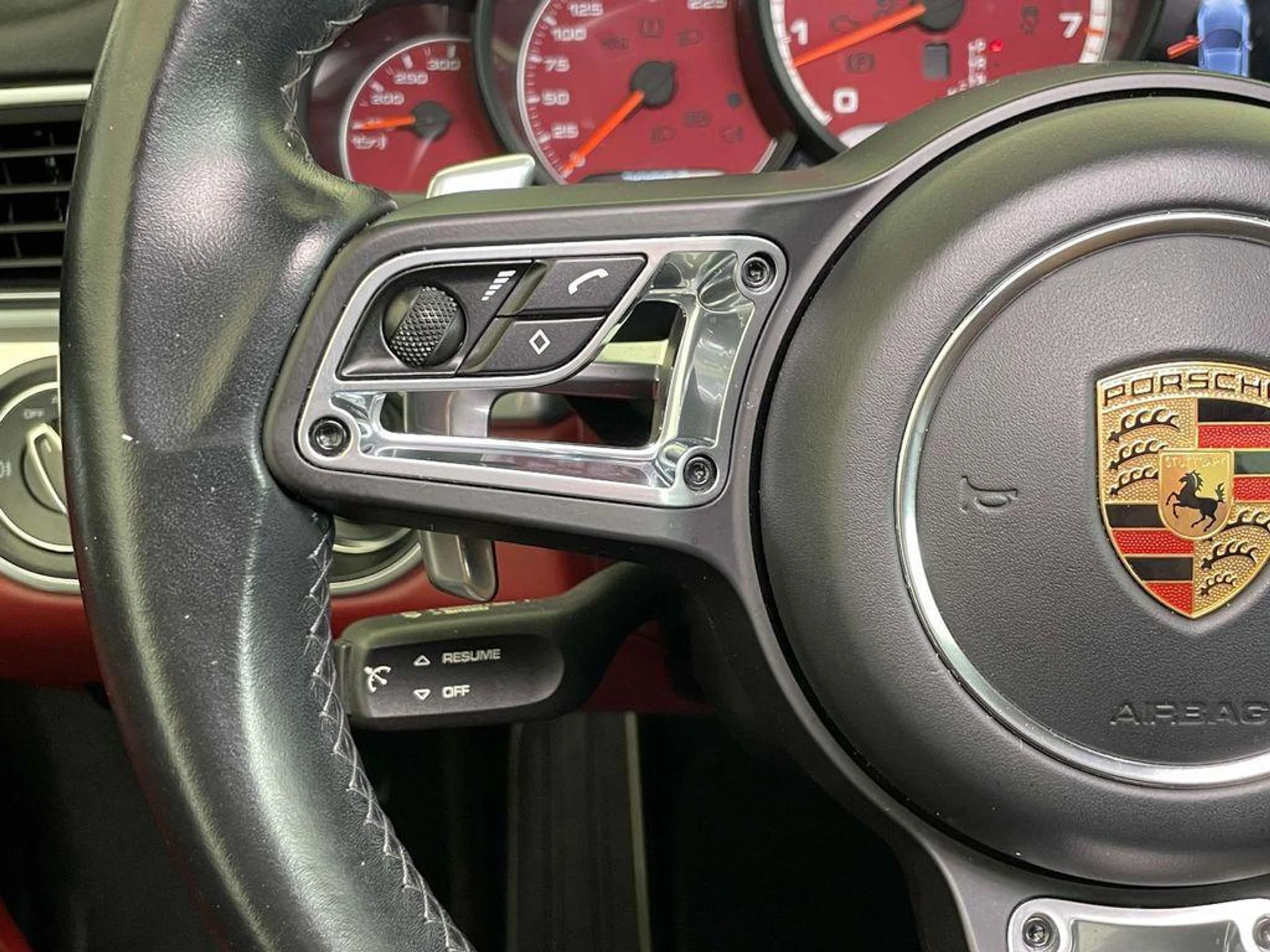 mph032_3789364212_gjf_TMS_1k64w1_Nrzjlo7_TB_0b_Y4_baeb7cc369