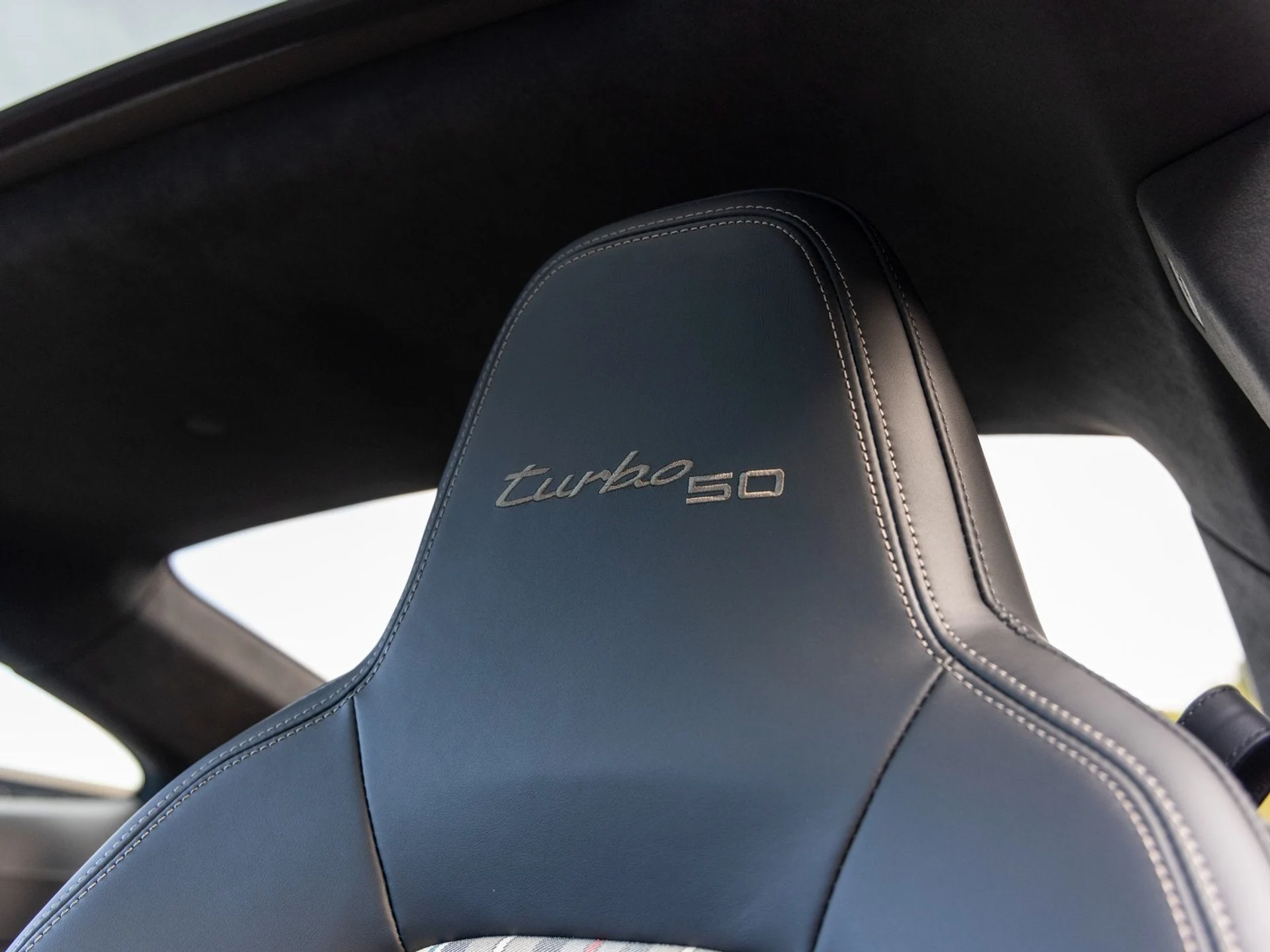 mph032_380842555_33_6402d5c966