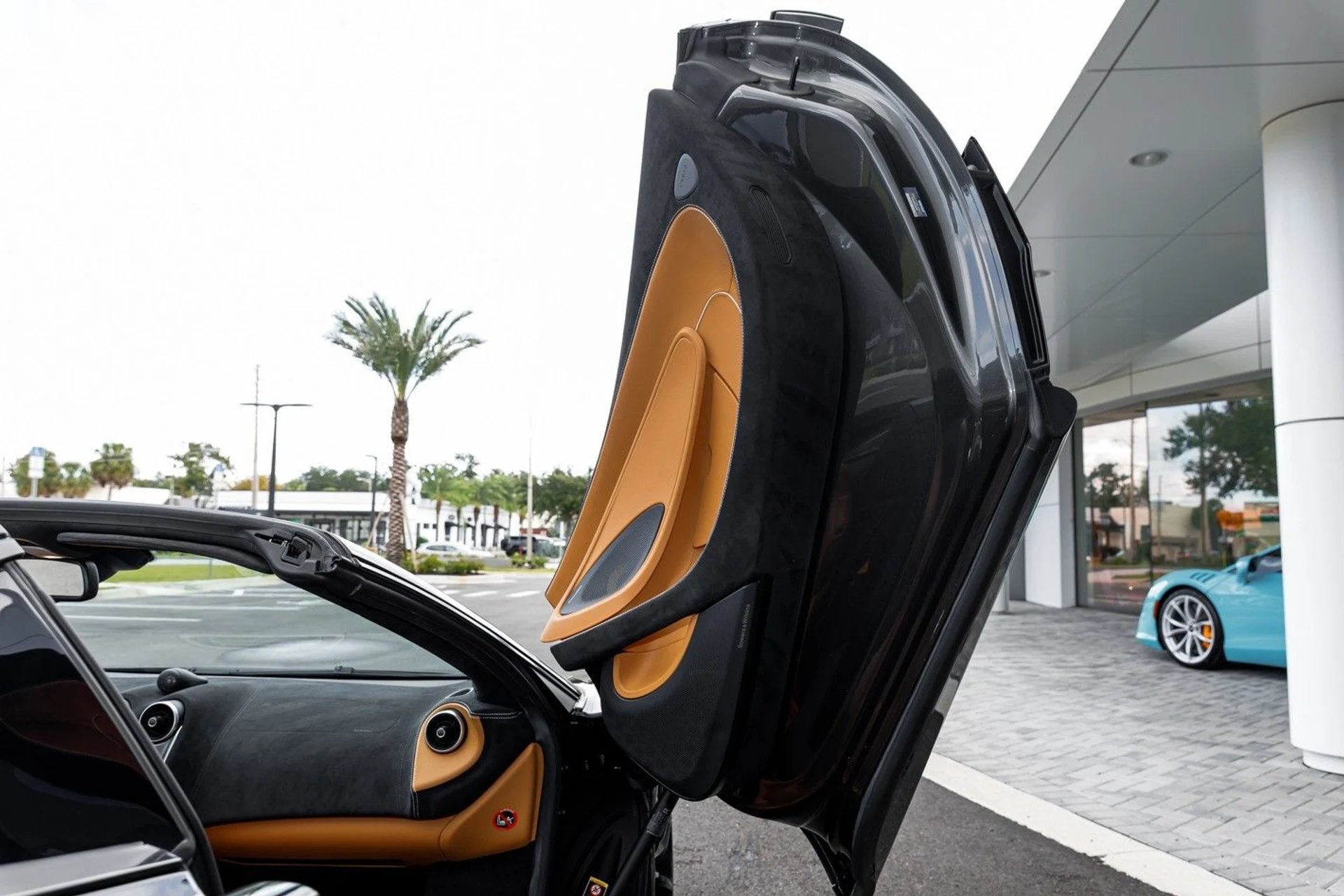 mph032_3825764258_608_p33_l_0411f09ccd