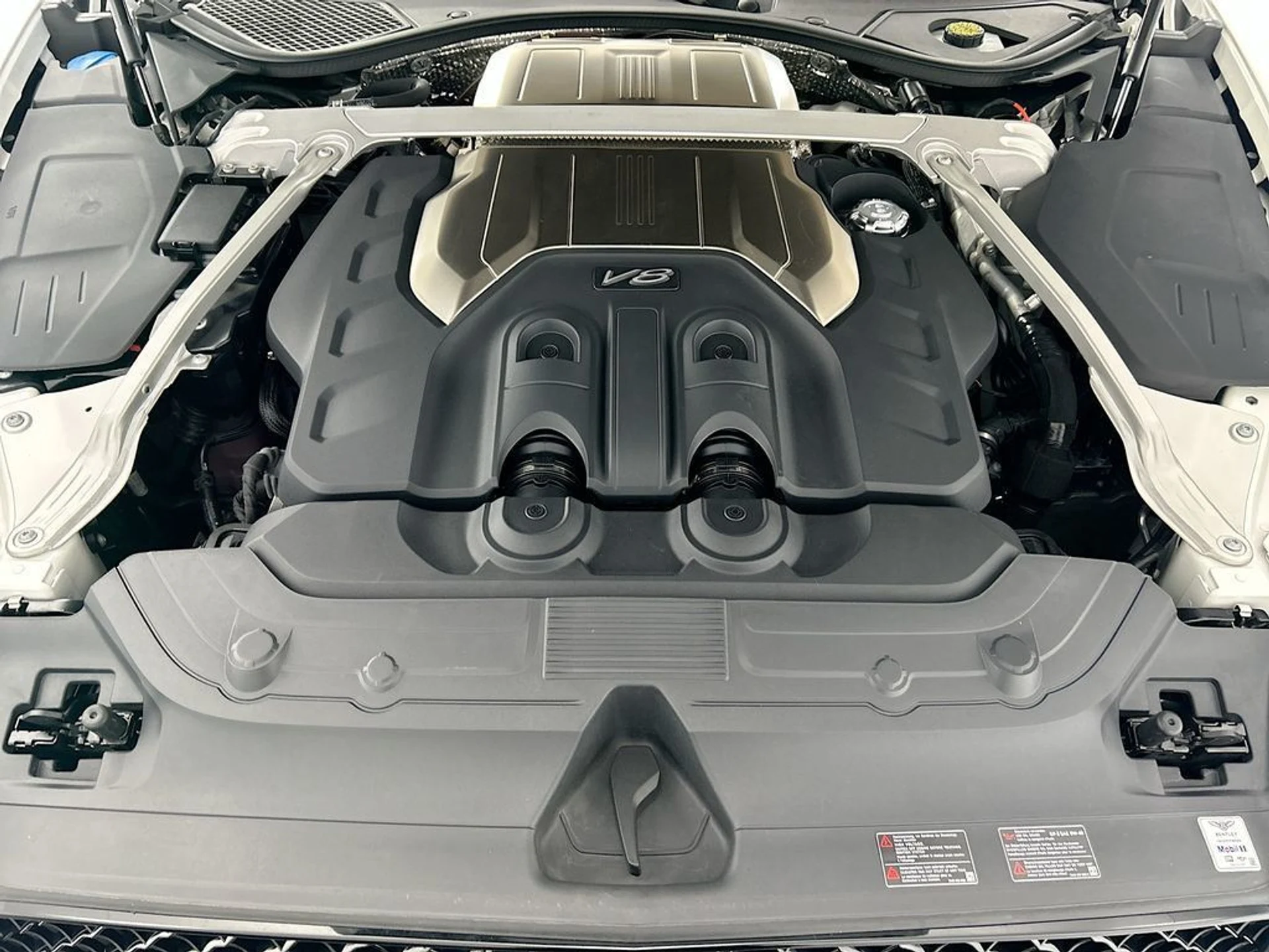 mph032_3829466027_used_2022_bentley_continental_gtmullinerconvertible_8119_23015868_33_1024_5de878495f