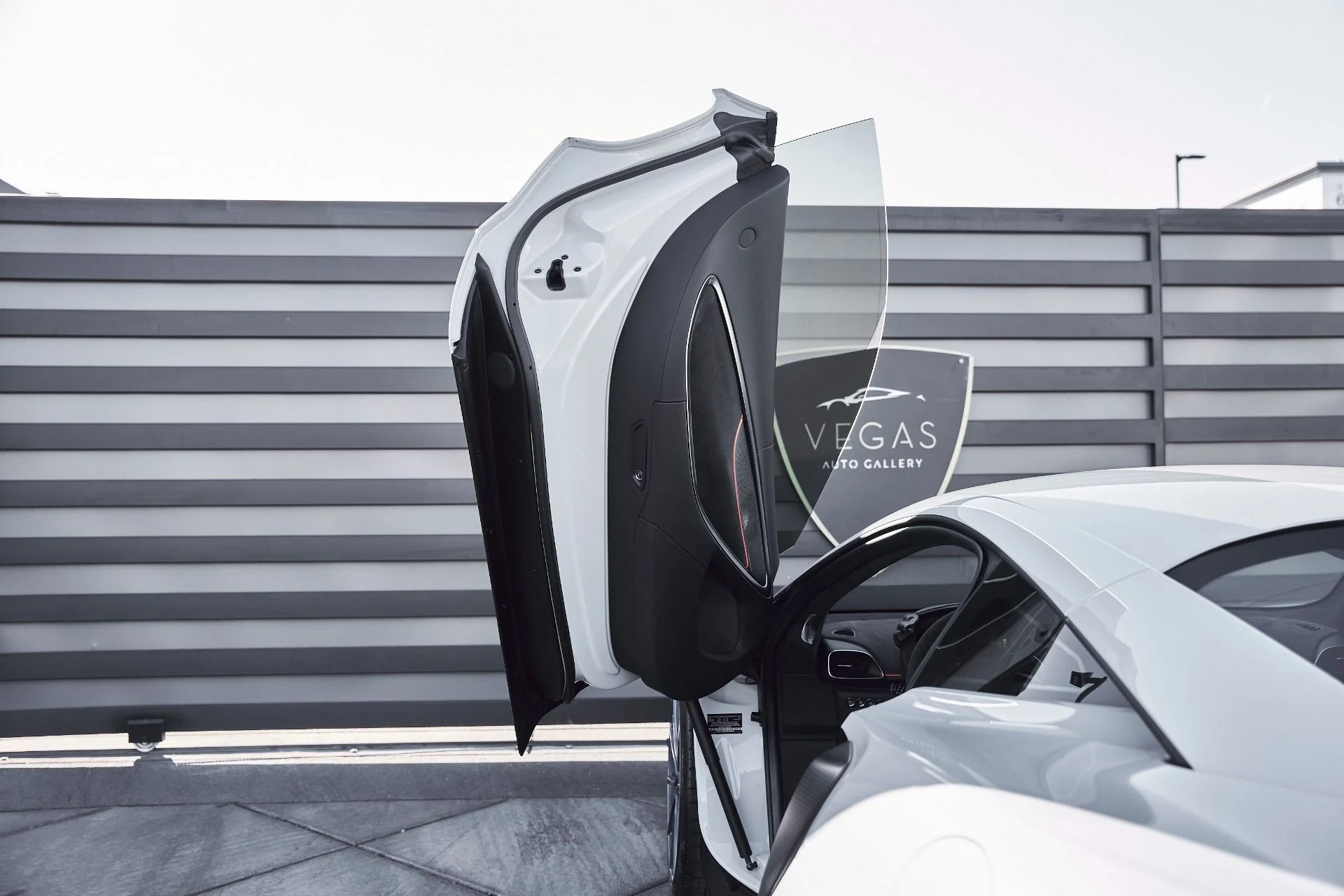 mph032_3840571438_Used_2023_Mc_Laren_Artura_1773773912_c7c380bb03