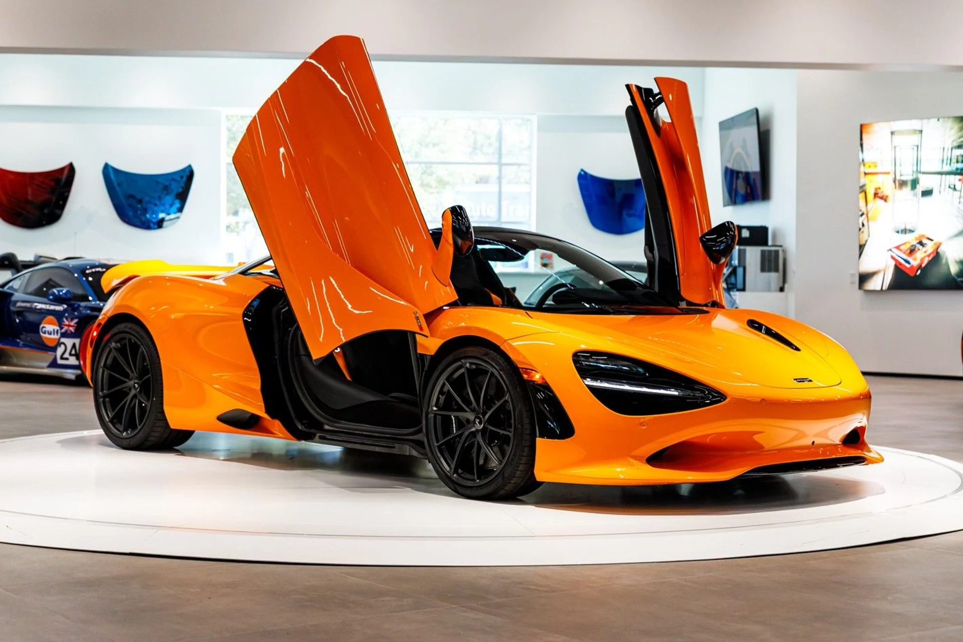 mph032_3842879276_651_p33_l_41b0d43b87