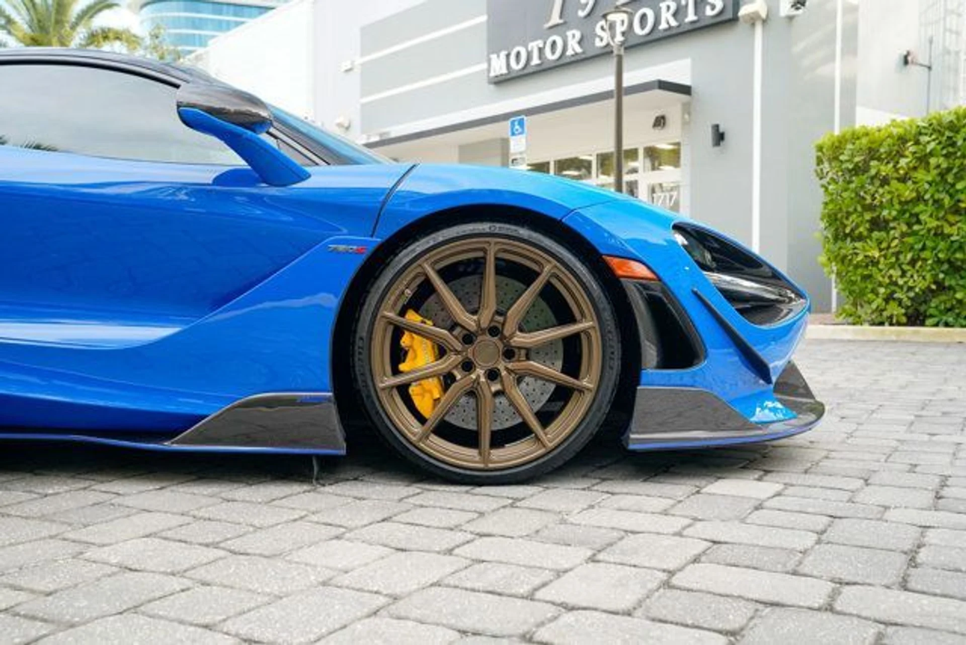 mph032_3845225689_22942328_33_640_8fa6fb8fec